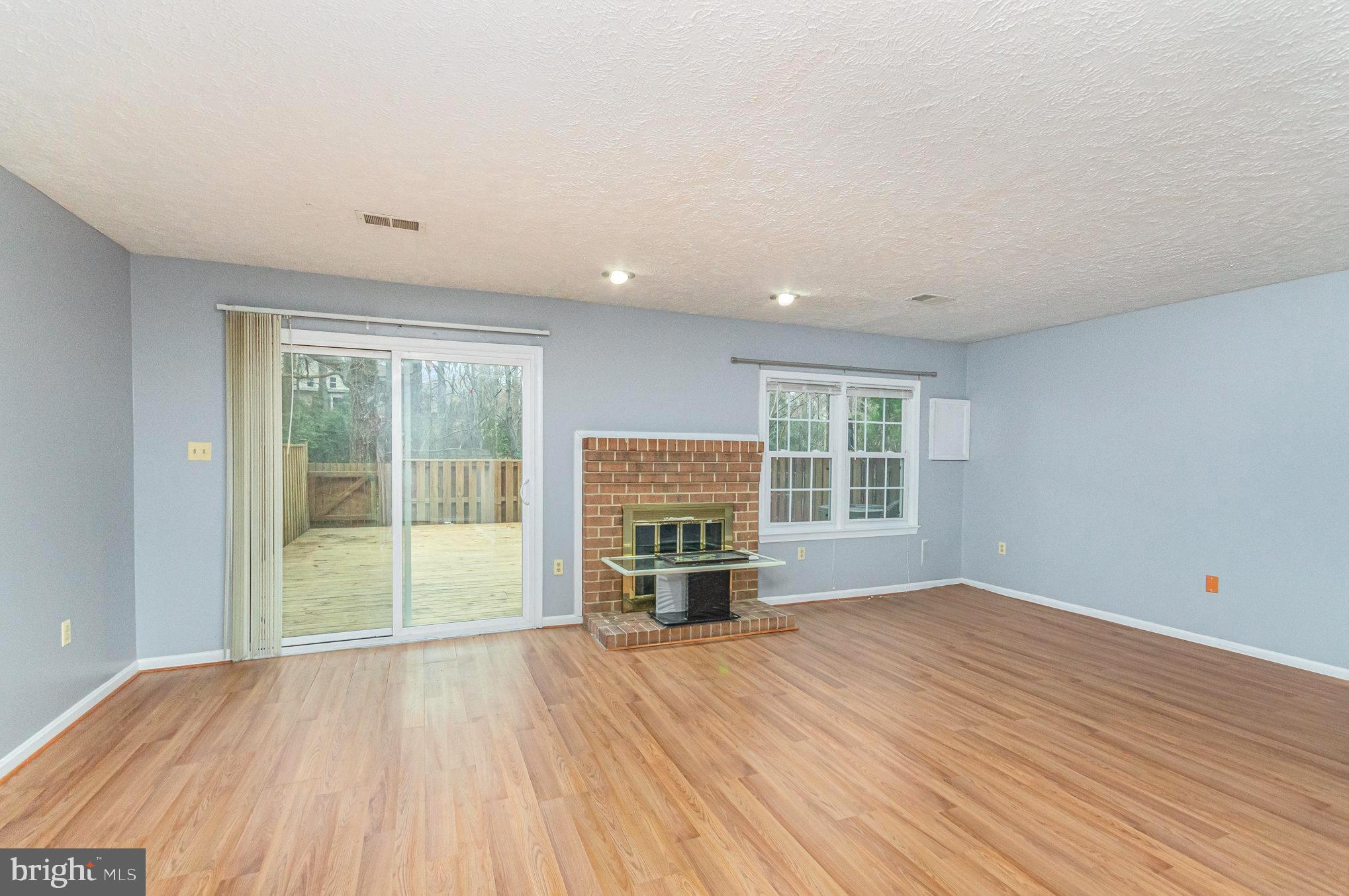 LAFAYETTE VILLAGE - Residential Lease