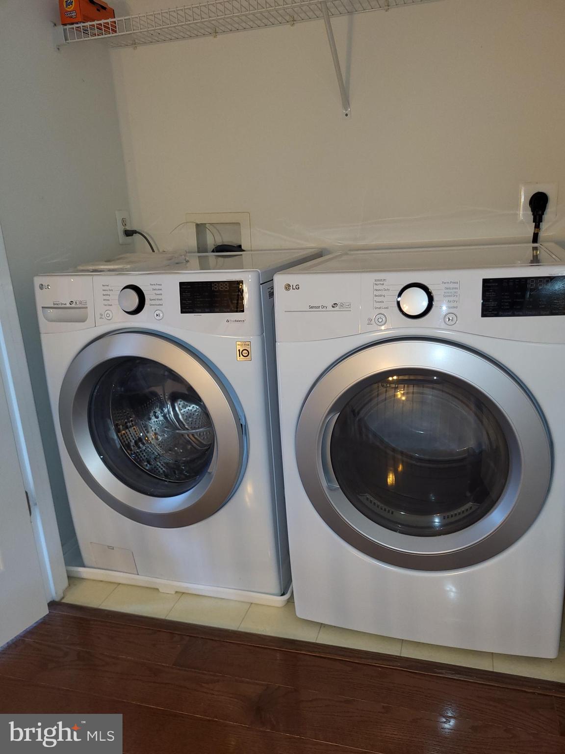 ASHBURN VILLAGE - Residential Lease