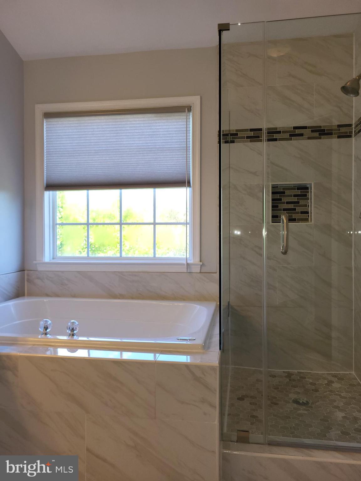 ASHBURN VILLAGE - Residential Lease