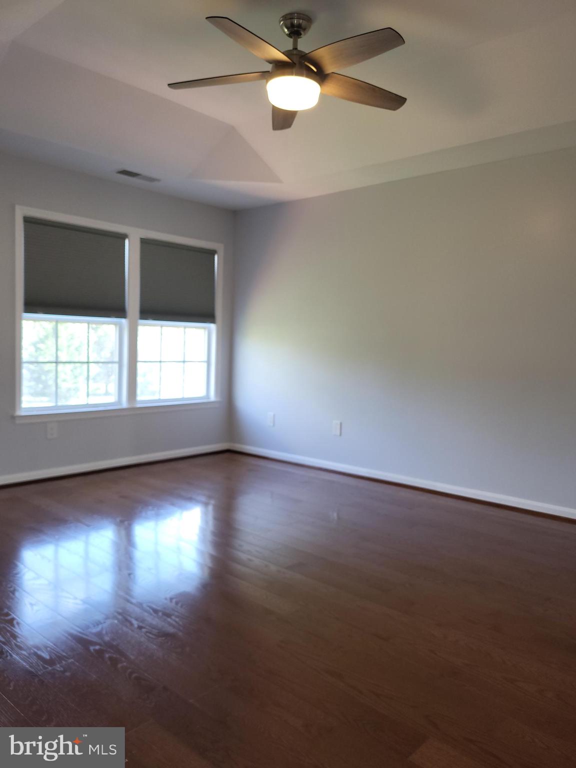 ASHBURN VILLAGE - Residential Lease