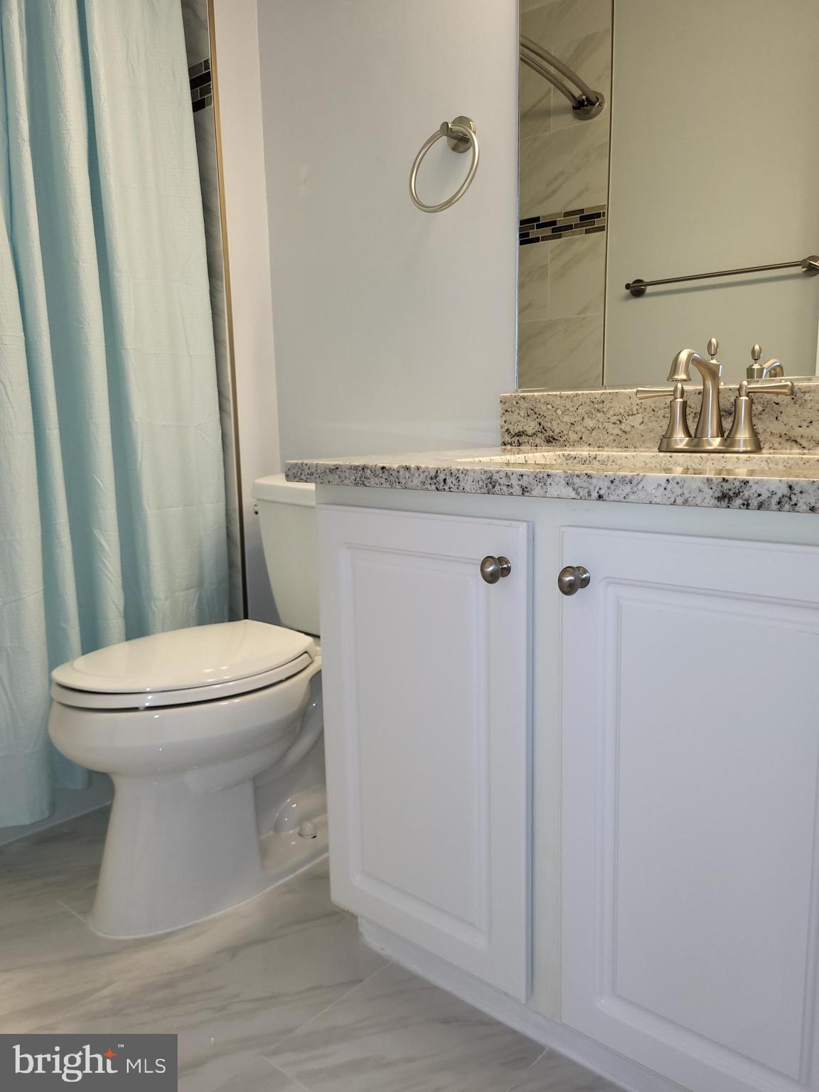 ASHBURN VILLAGE - Residential Lease