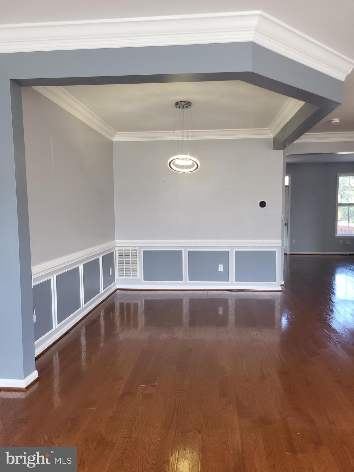 ASHBURN VILLAGE - Residential Lease