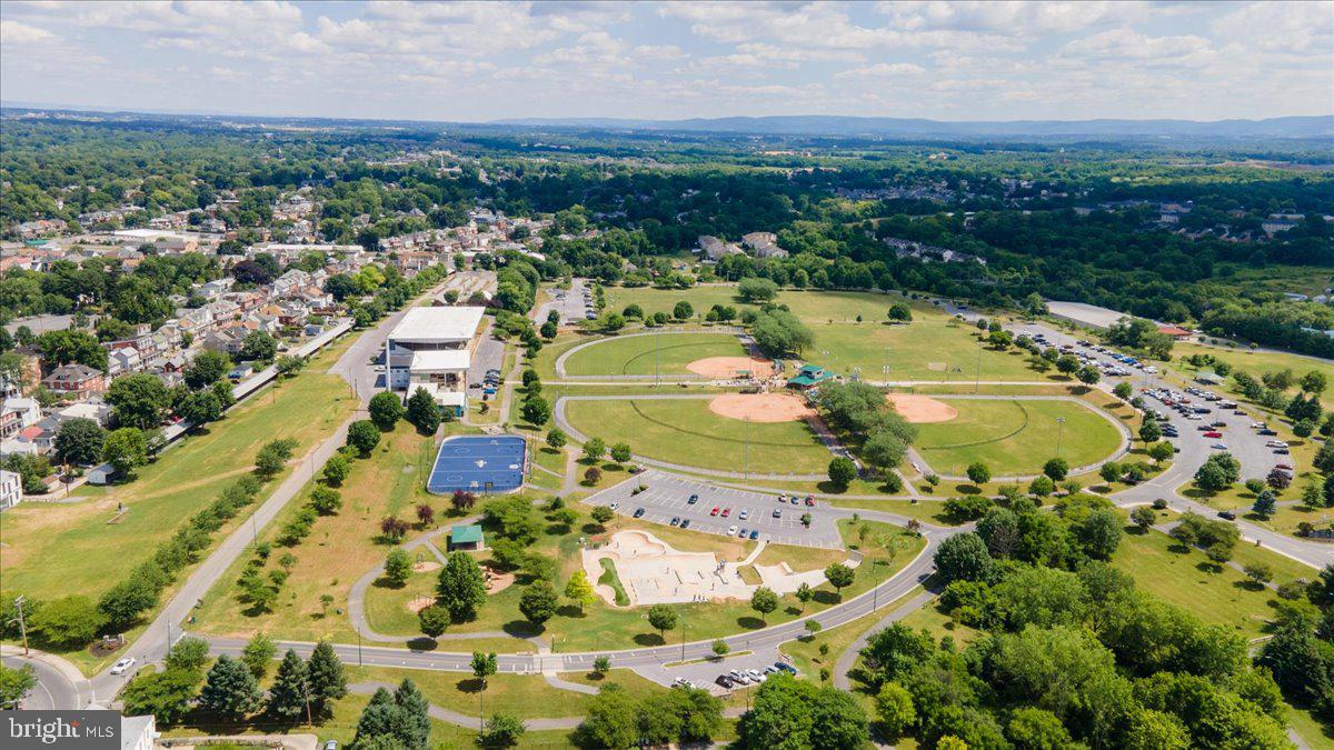 DOWNTOWN HAGERSTOWN - Residential Lease