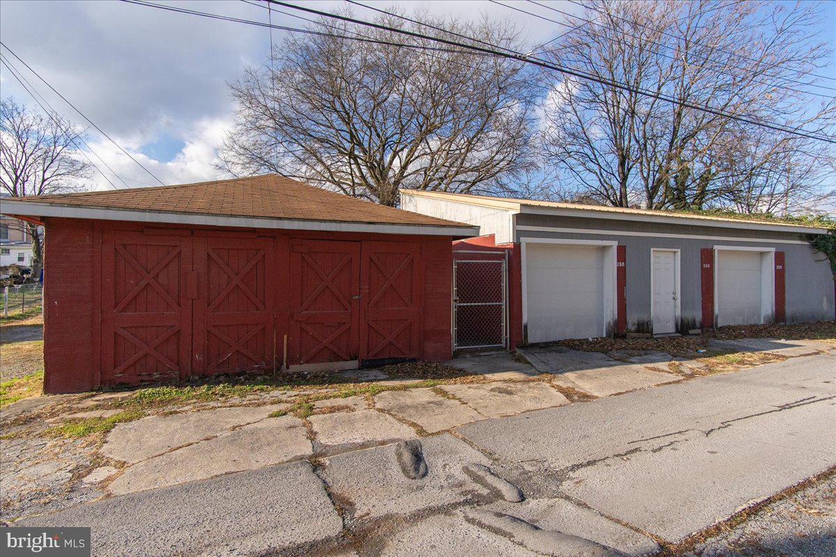 DOWNTOWN HAGERSTOWN - Residential Lease