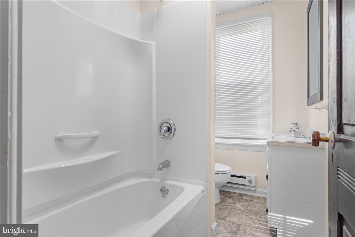 DOWNTOWN HAGERSTOWN - Residential Lease