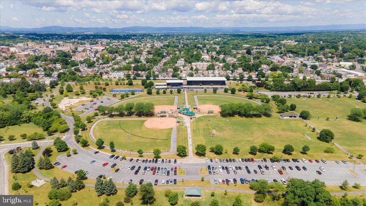 DOWNTOWN HAGERSTOWN - Residential Lease