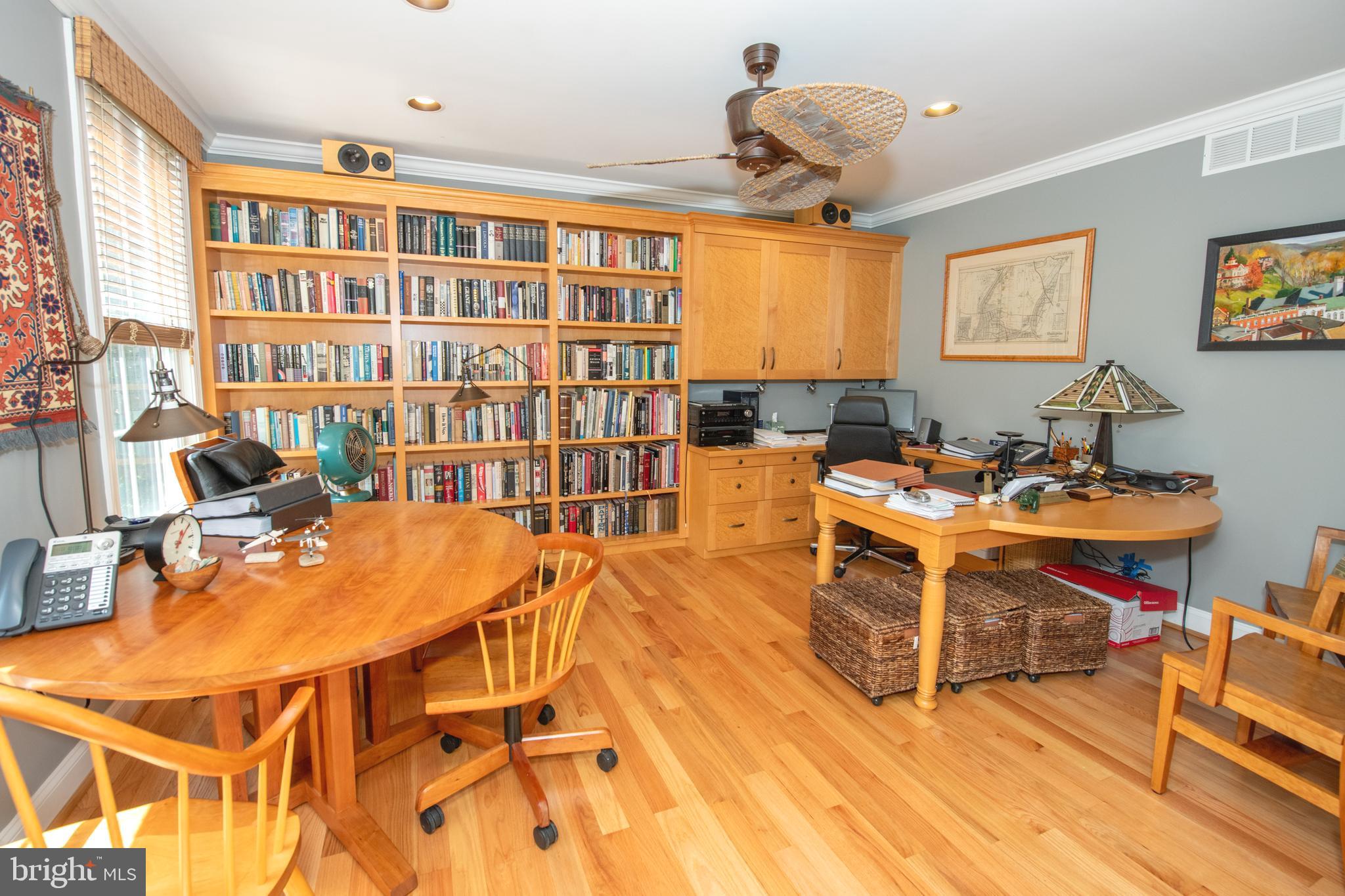 MEADOW BROOK - Residential