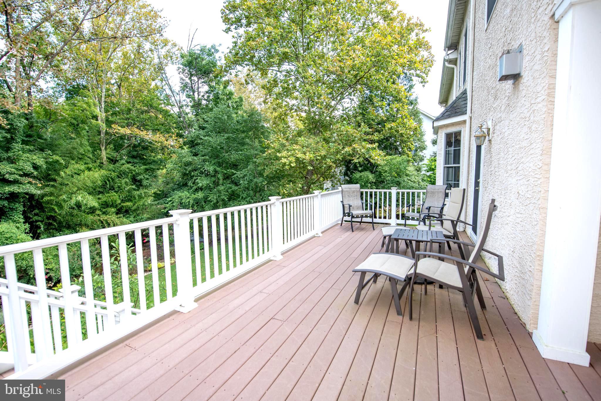 MEADOW BROOK - Residential