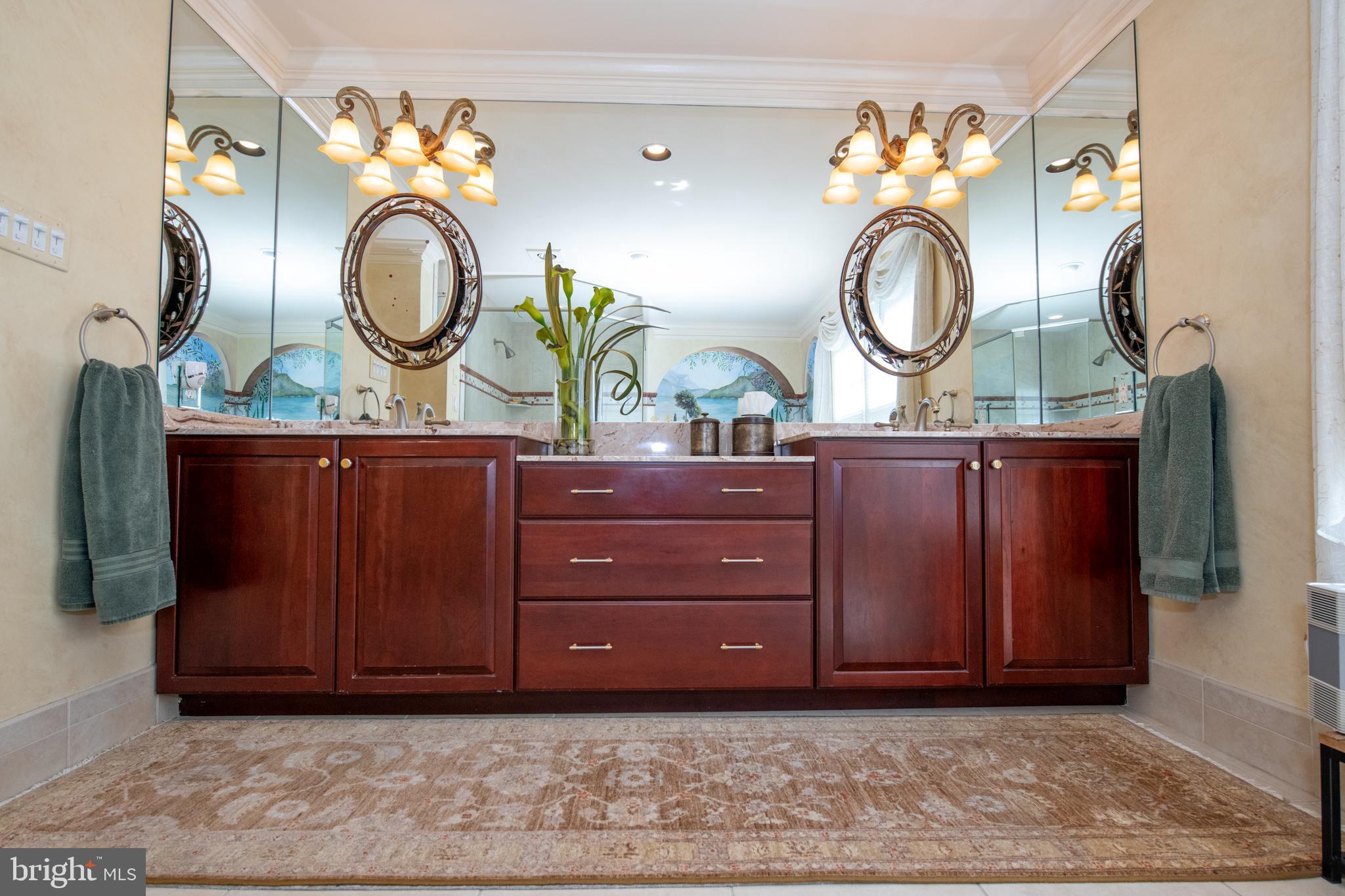 MEADOW BROOK - Residential