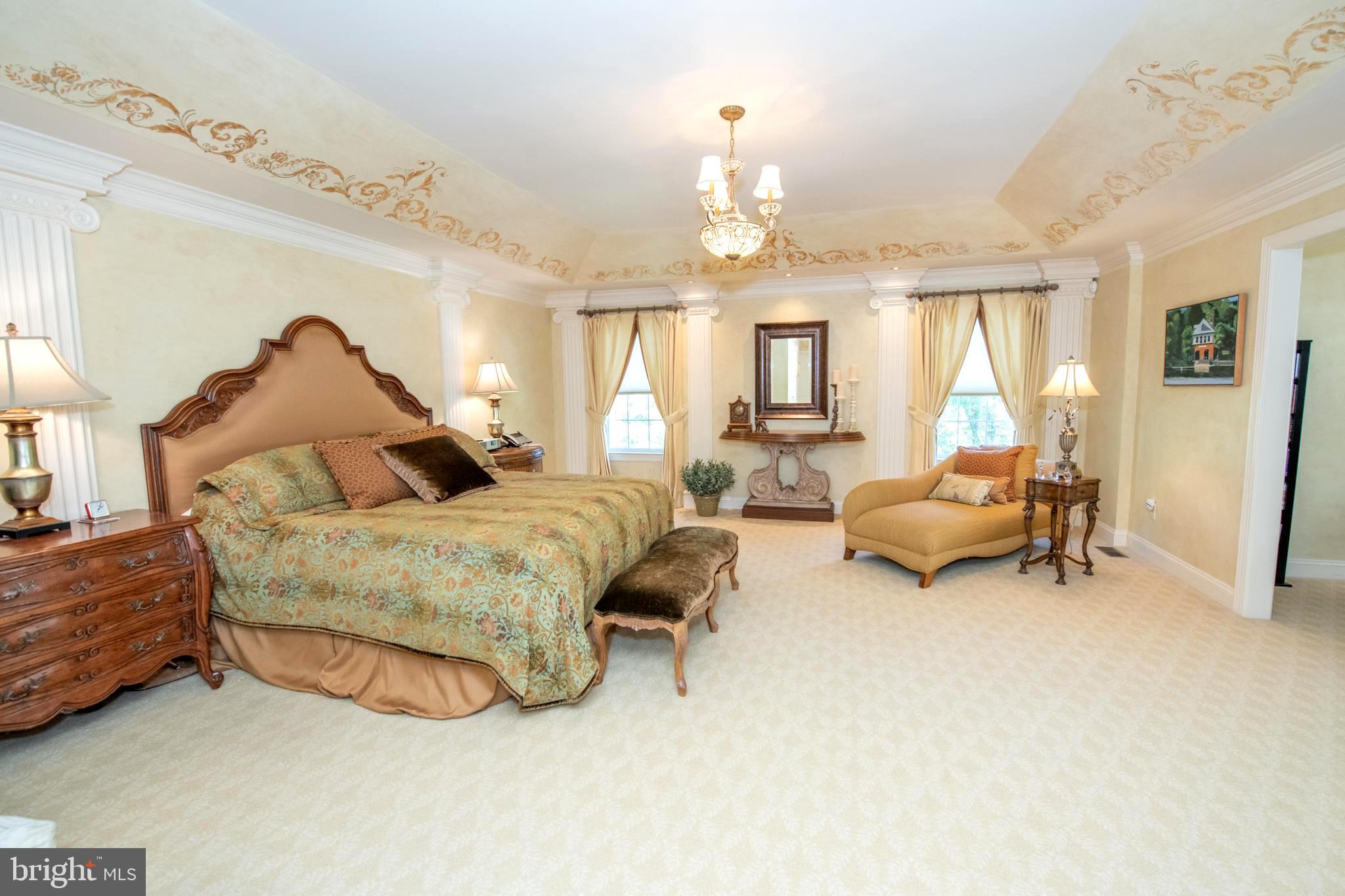 MEADOW BROOK - Residential