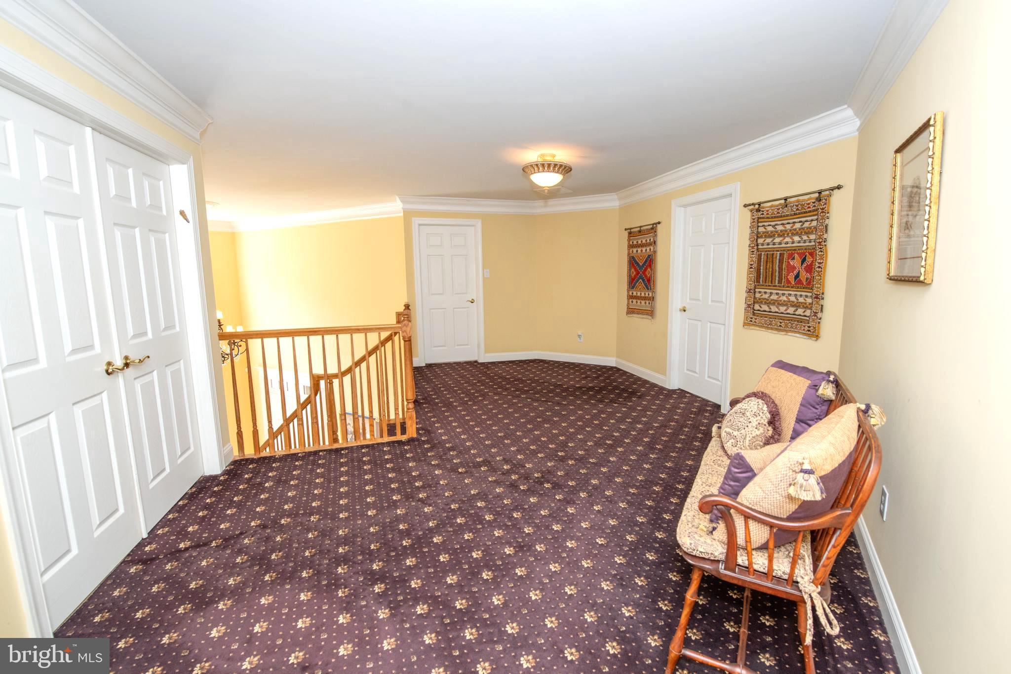 MEADOW BROOK - Residential