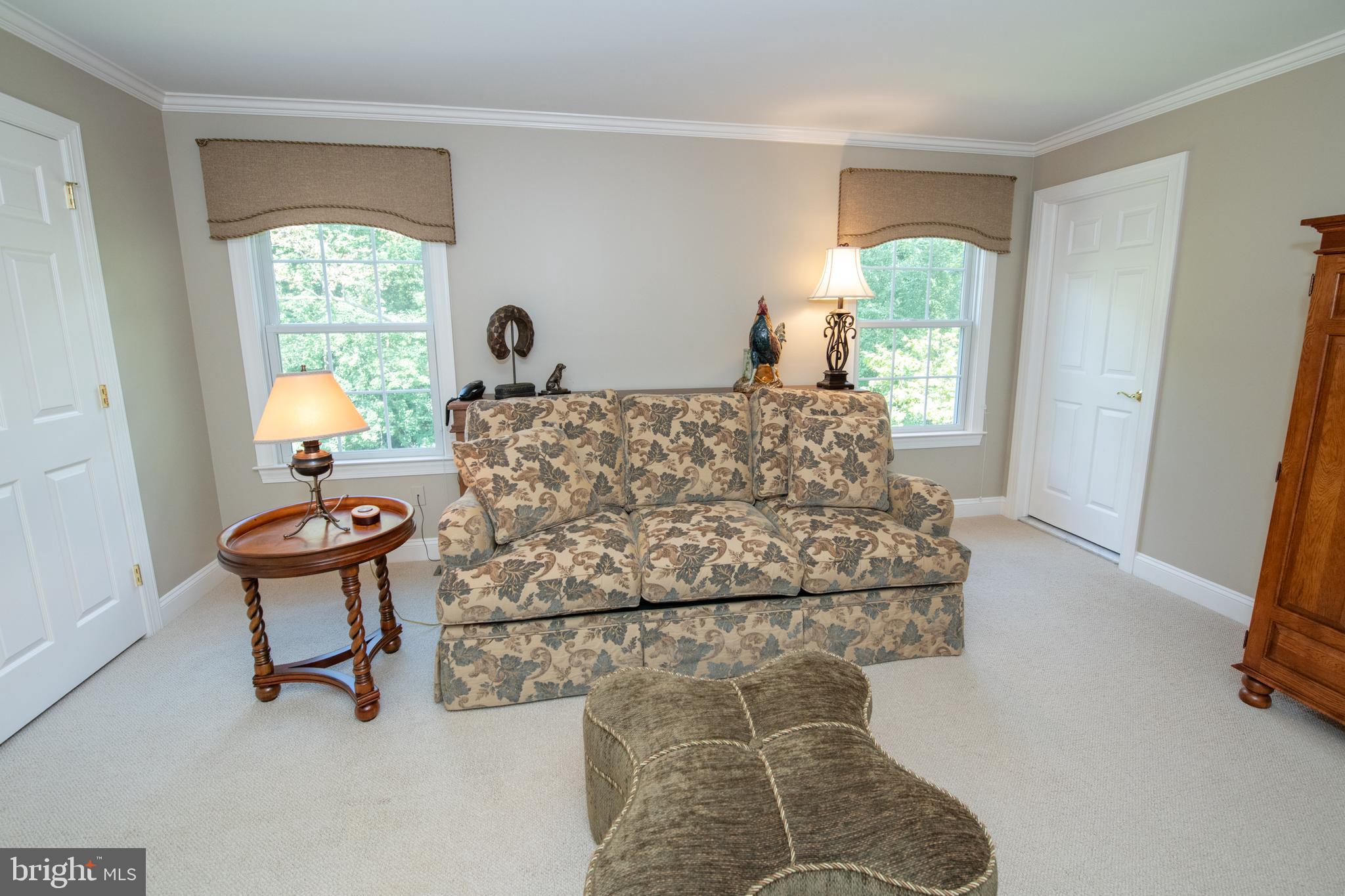 MEADOW BROOK - Residential