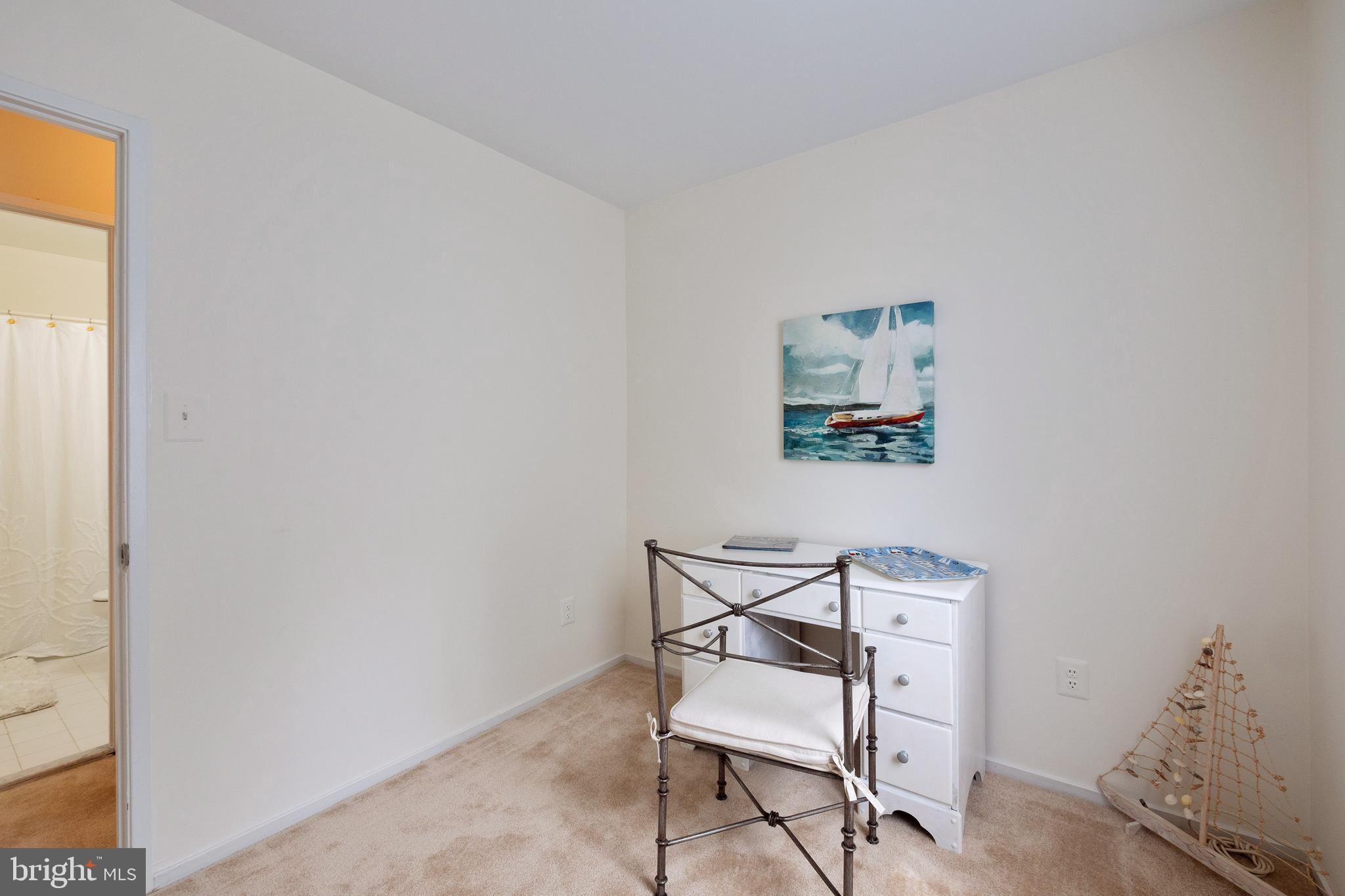 NEWINGTON STATION - Residential