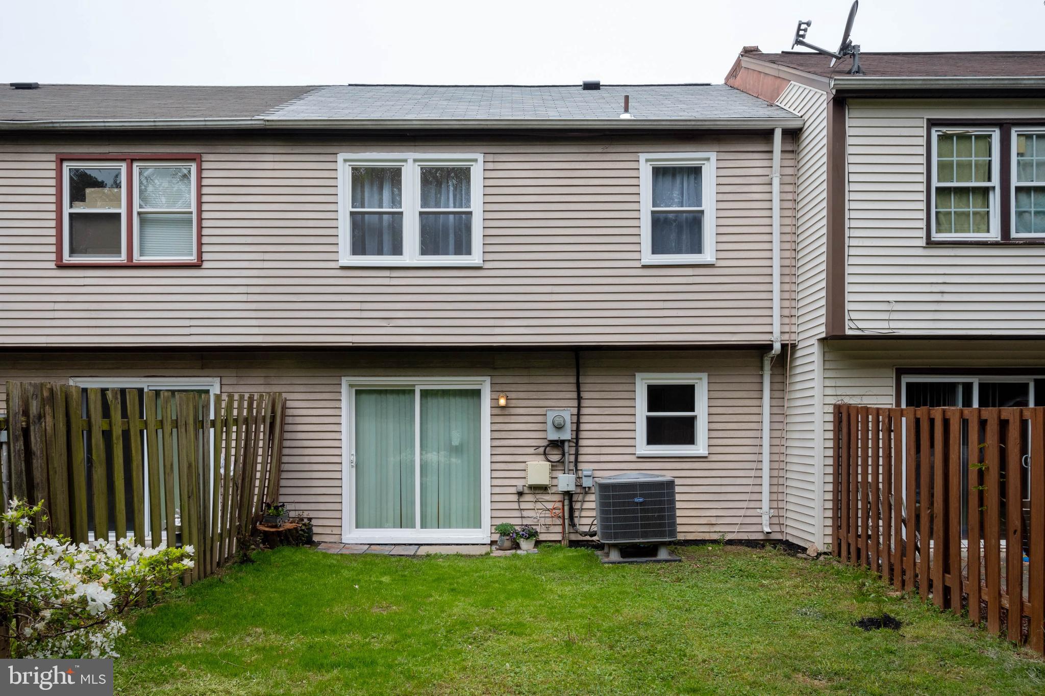NEWINGTON STATION - Residential