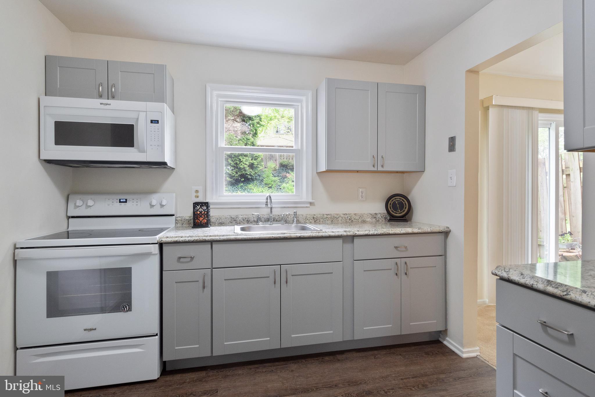 NEWINGTON STATION - Residential
