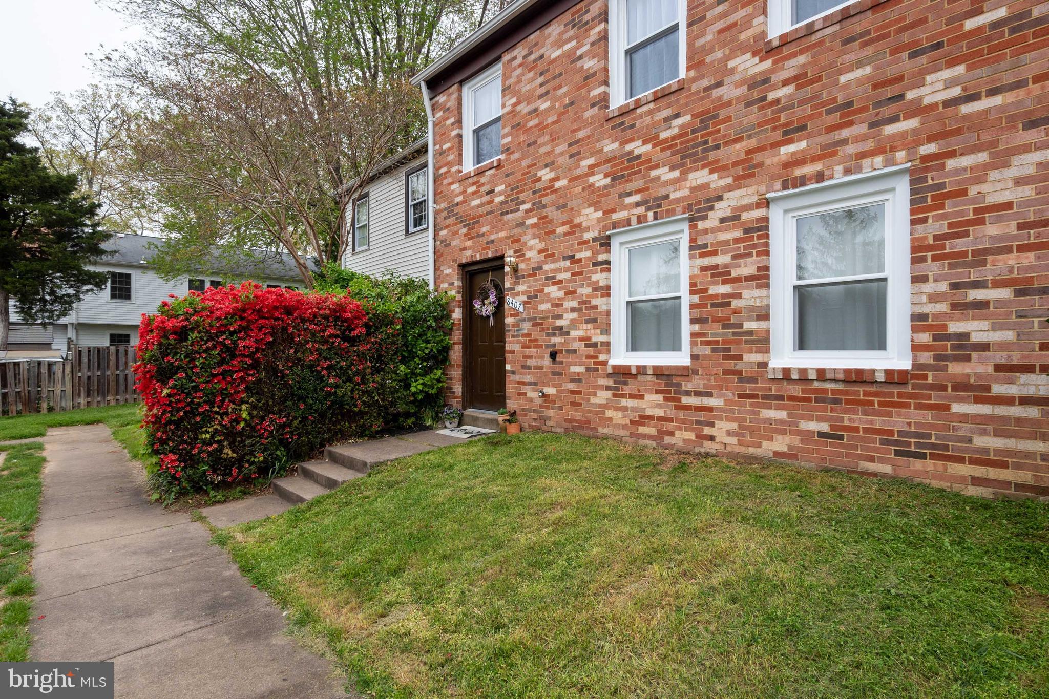 NEWINGTON STATION - Residential