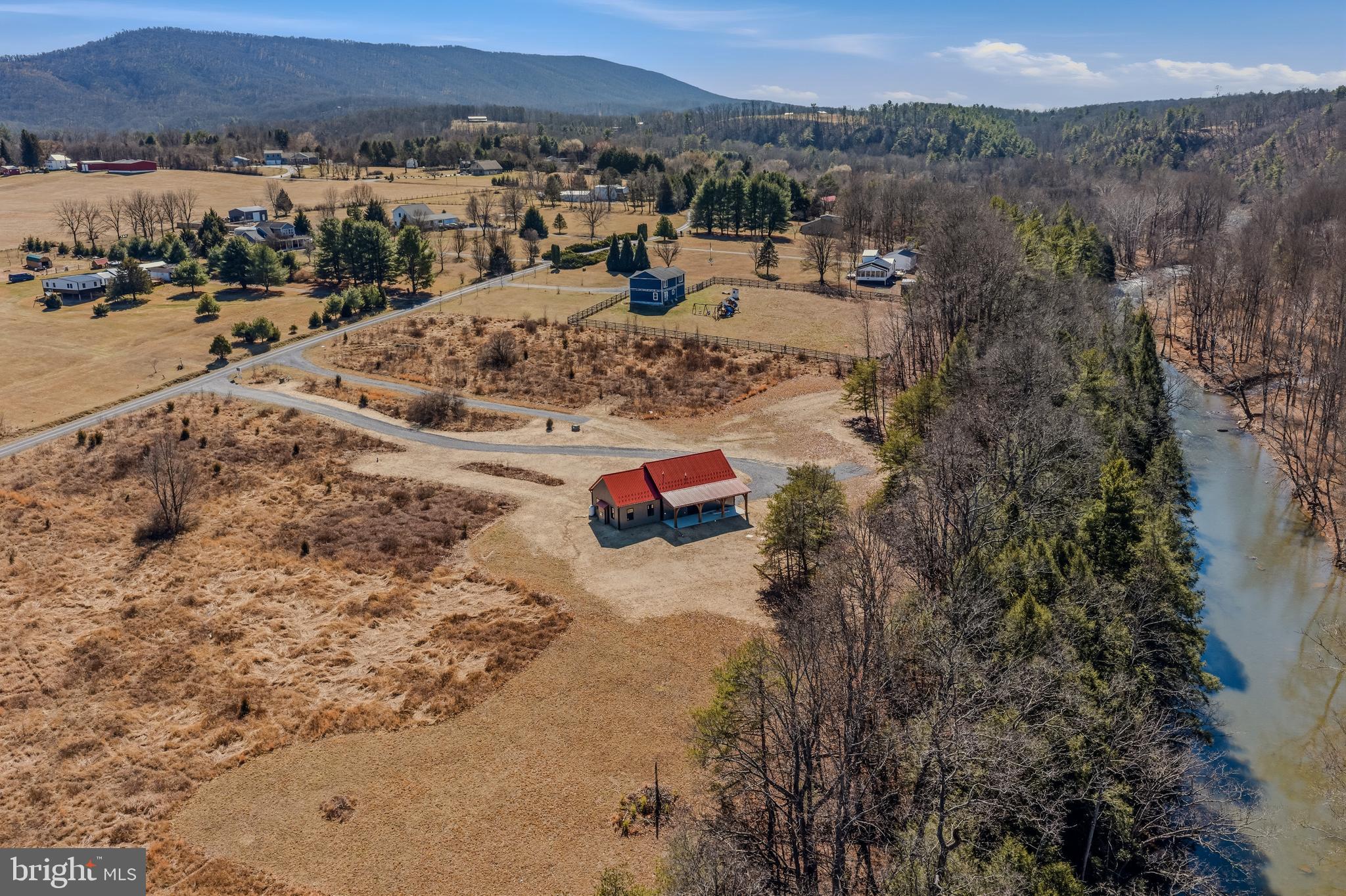SLEEPY CREEK ORCHARD - Residential