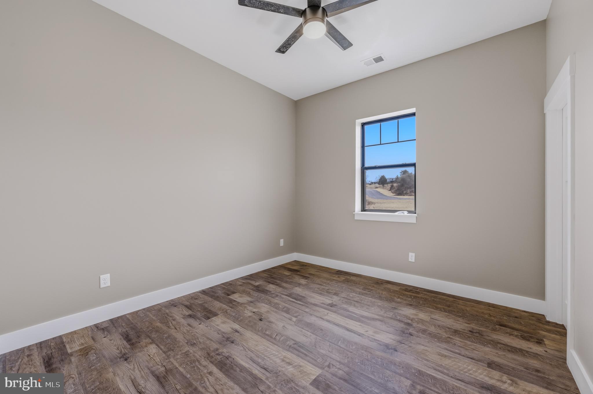 SLEEPY CREEK ORCHARD - Residential