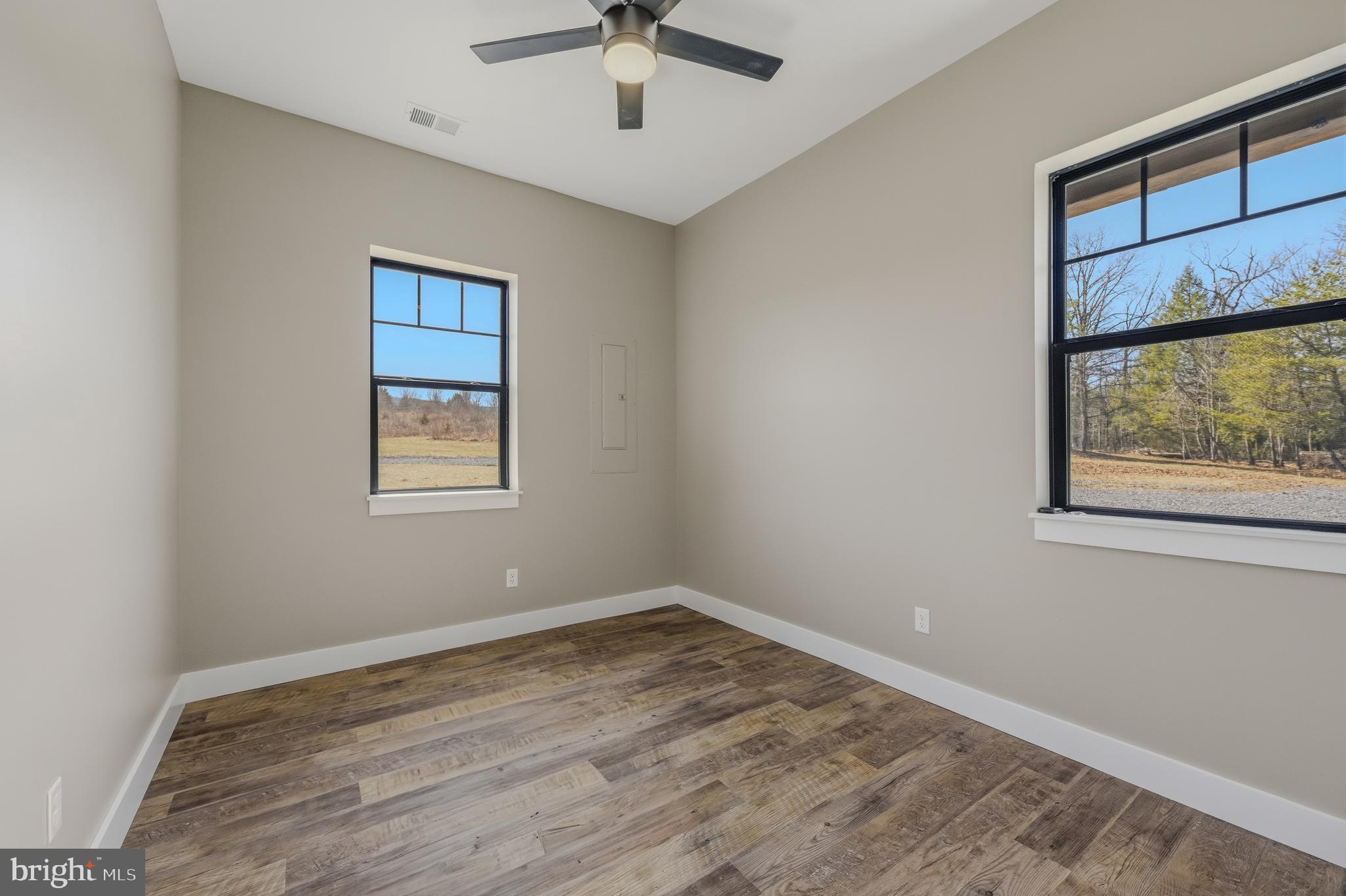 SLEEPY CREEK ORCHARD - Residential