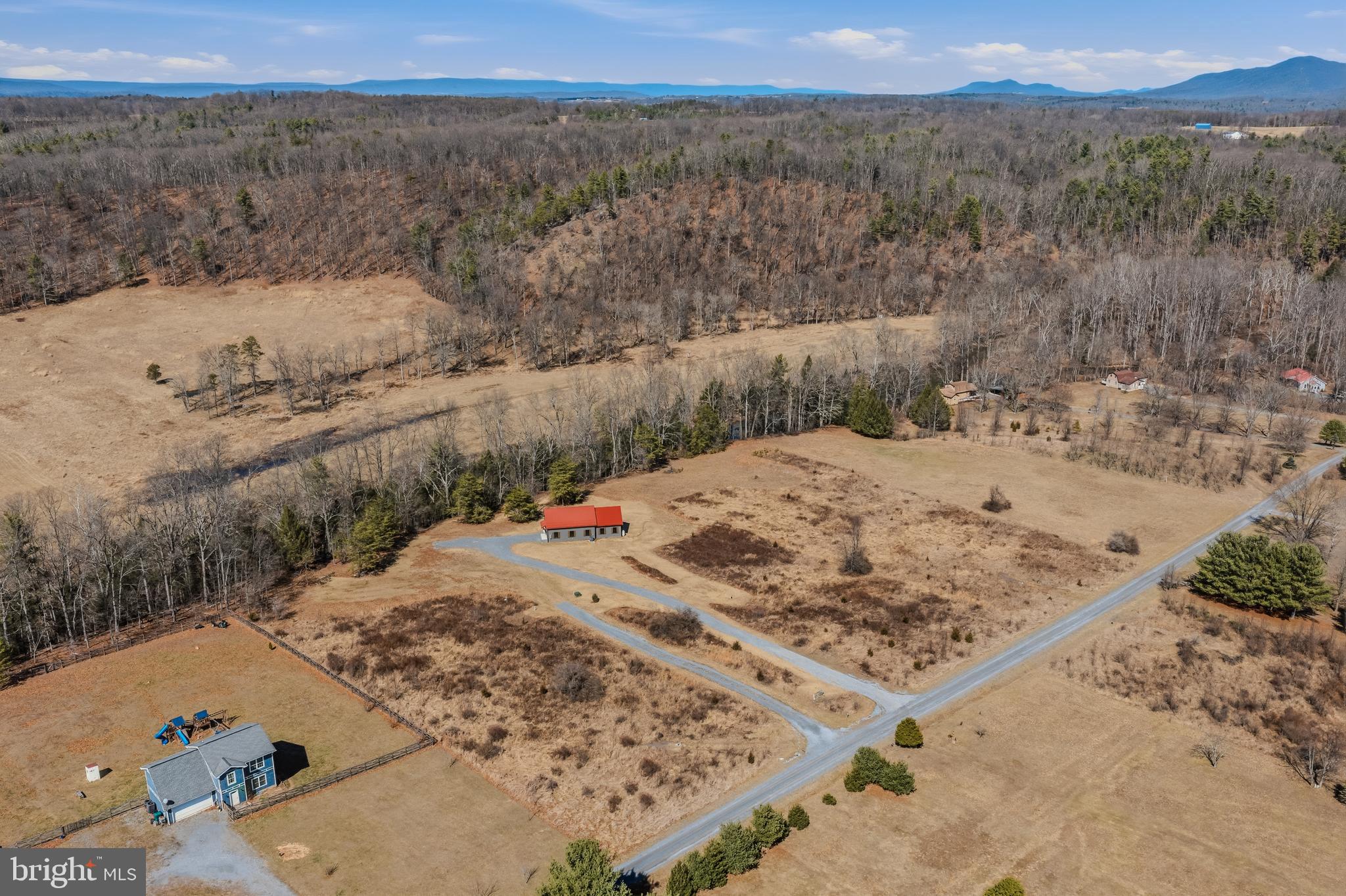 SLEEPY CREEK ORCHARD - Residential