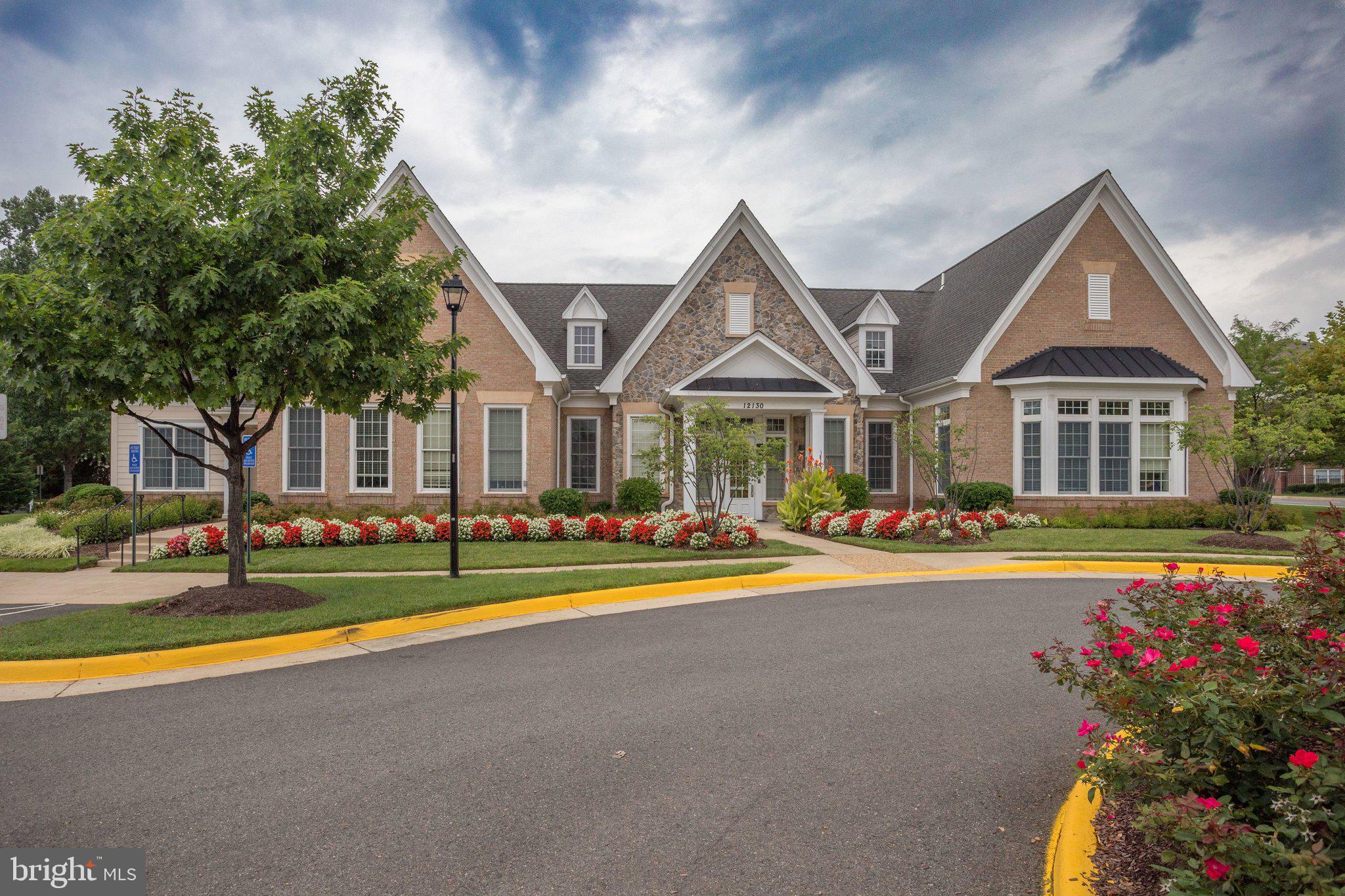 LEGATO CORNER - Residential