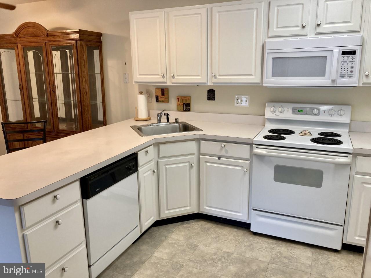 WINIFRED MANOR - Residential