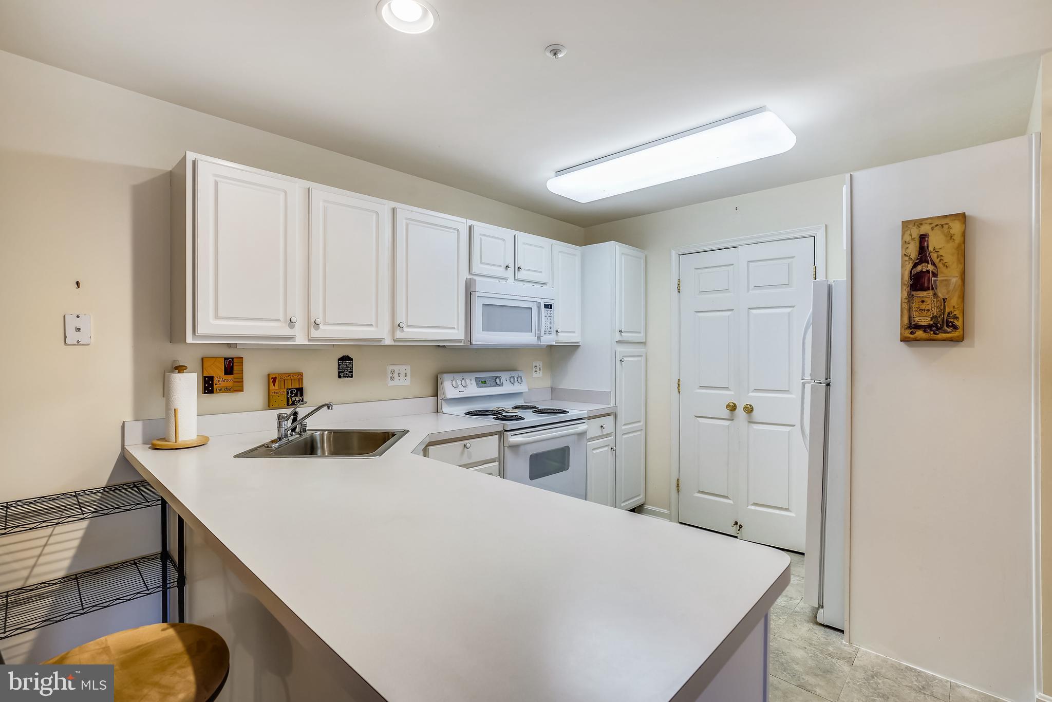 WINIFRED MANOR - Residential