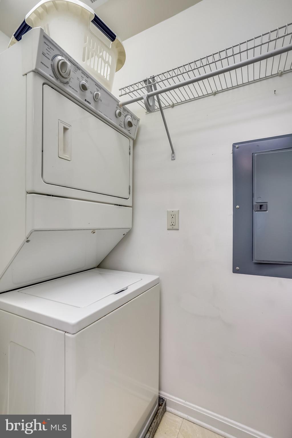 WINIFRED MANOR - Residential