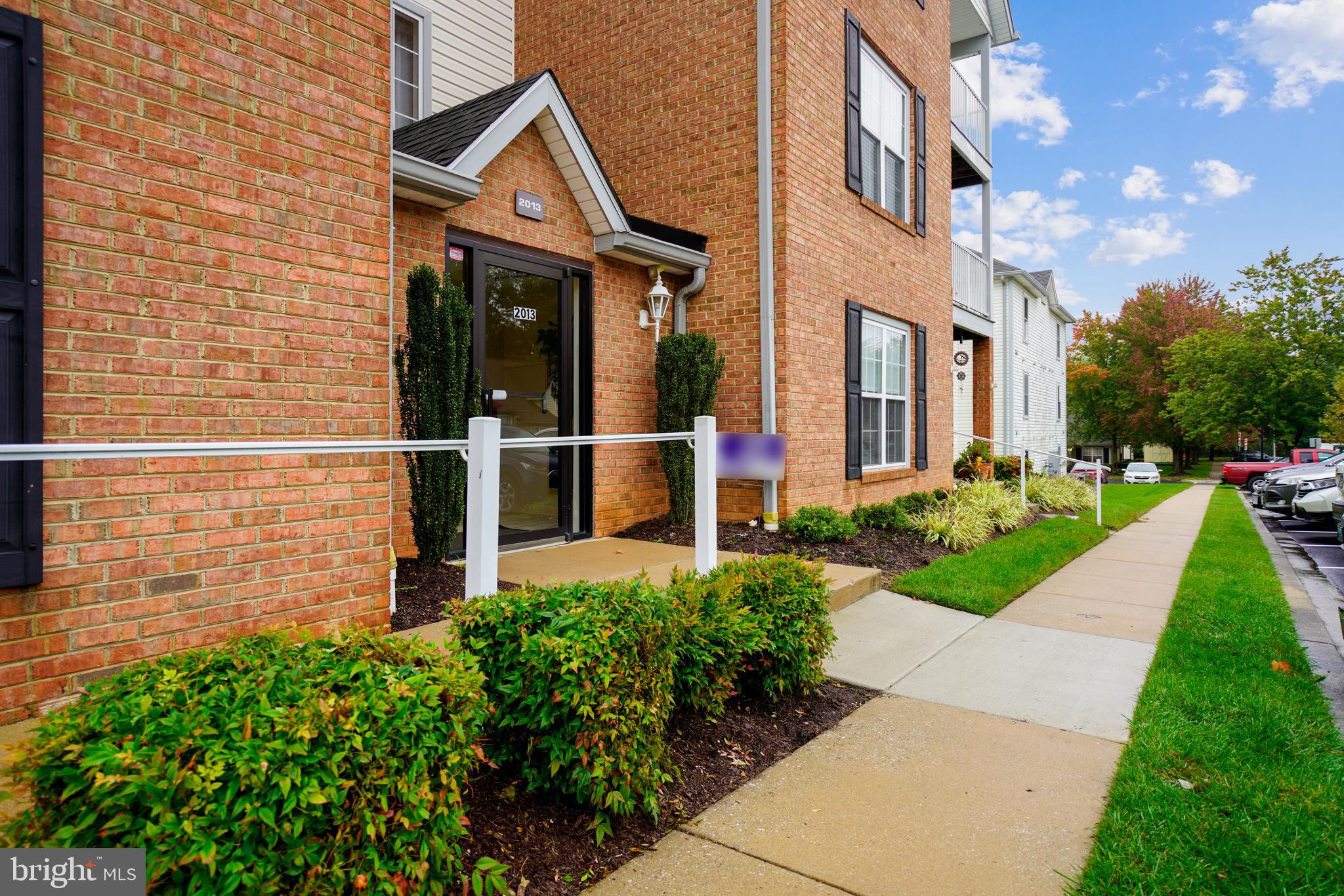 WINIFRED MANOR - Residential