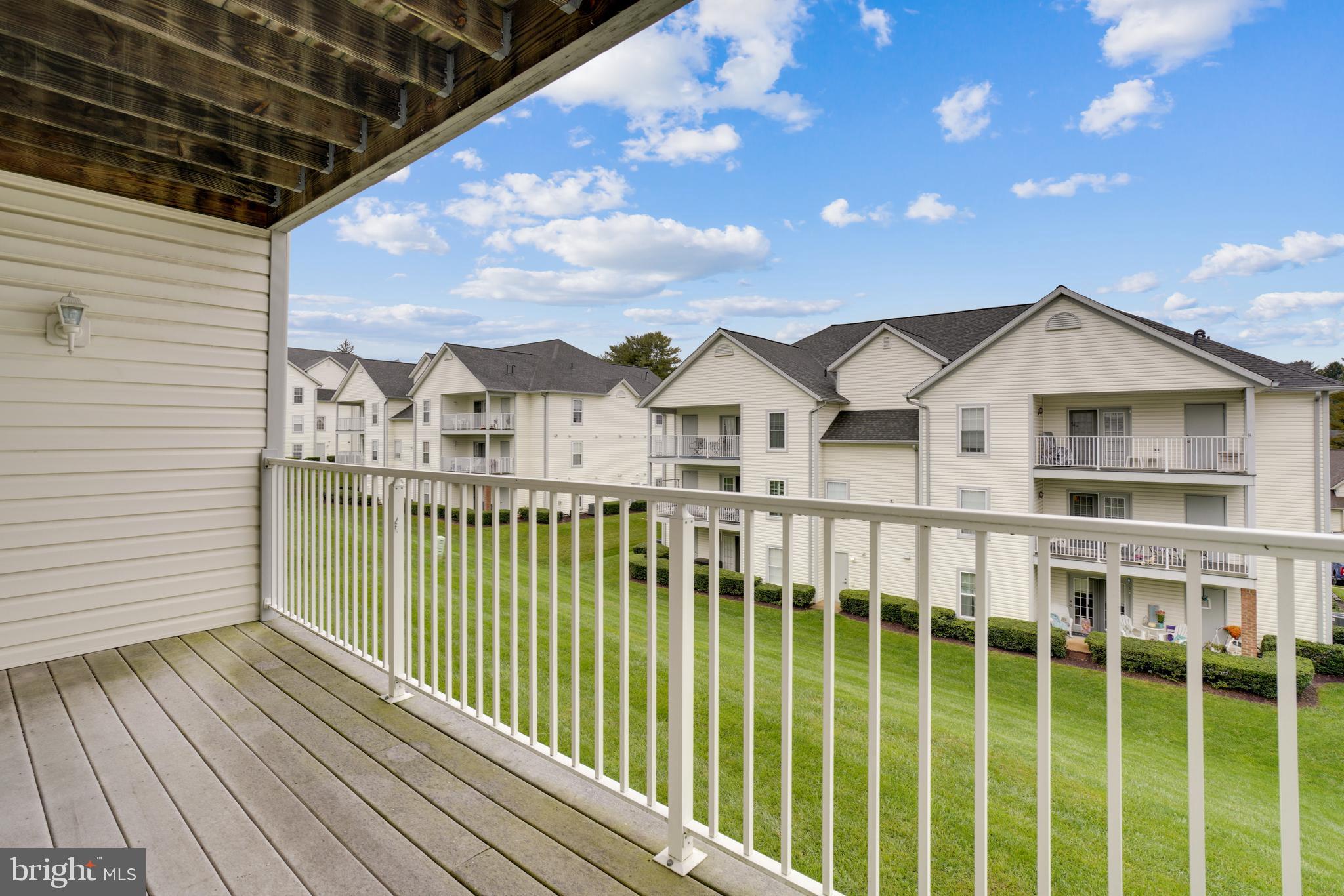 WINIFRED MANOR - Residential