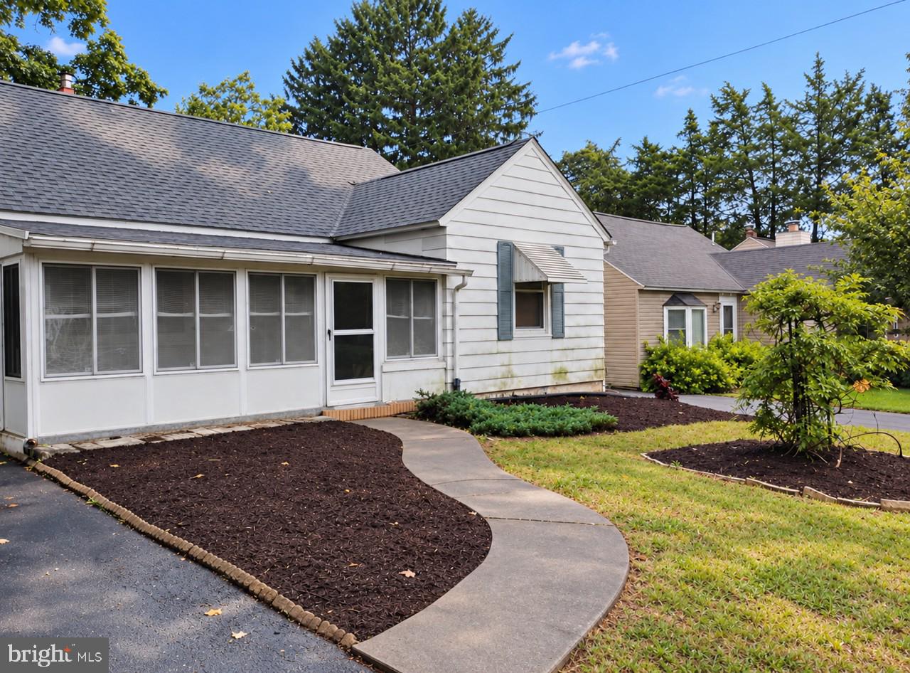 453 MIDDLETOWN ROAD