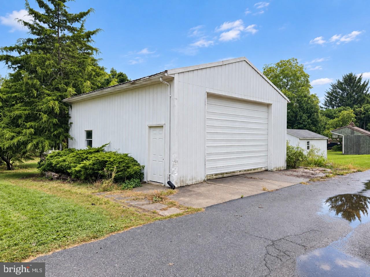 453 MIDDLETOWN ROAD