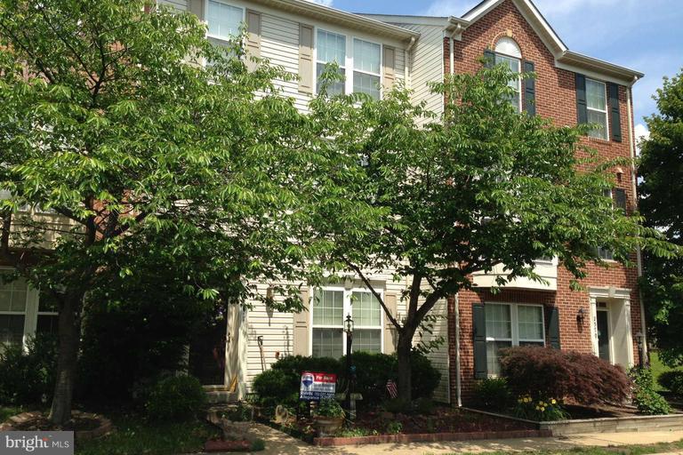 WELLESLEY - Residential Lease