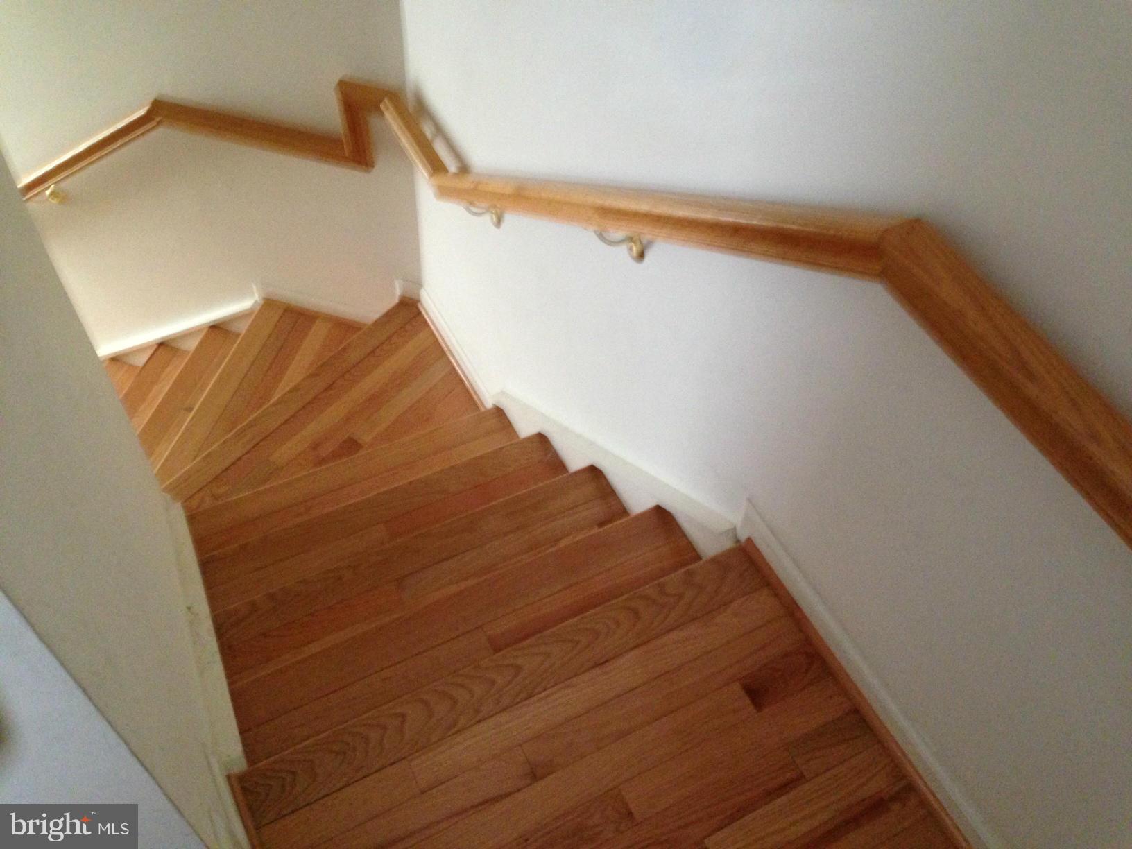 WELLESLEY - Residential Lease