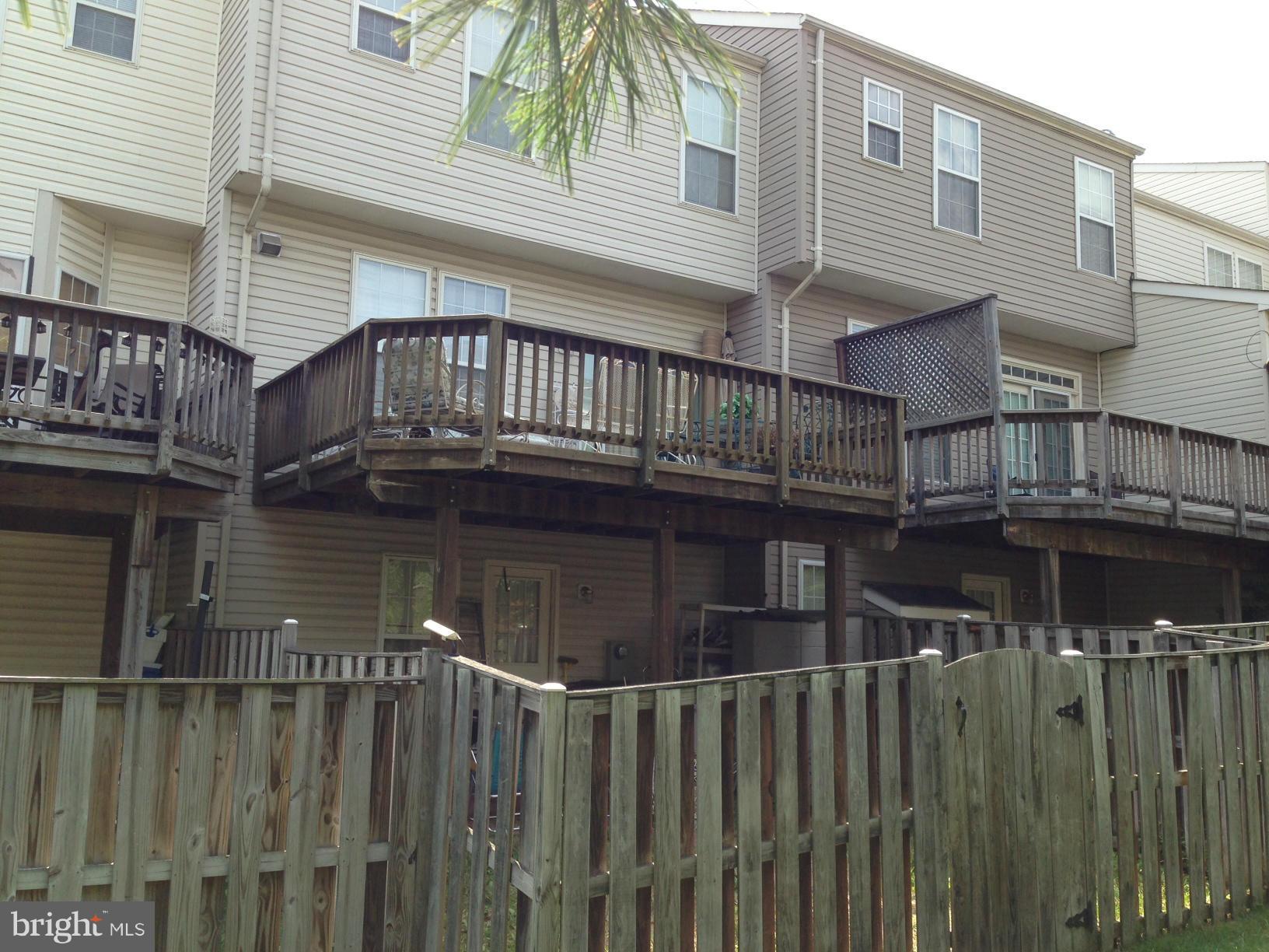 WELLESLEY - Residential Lease