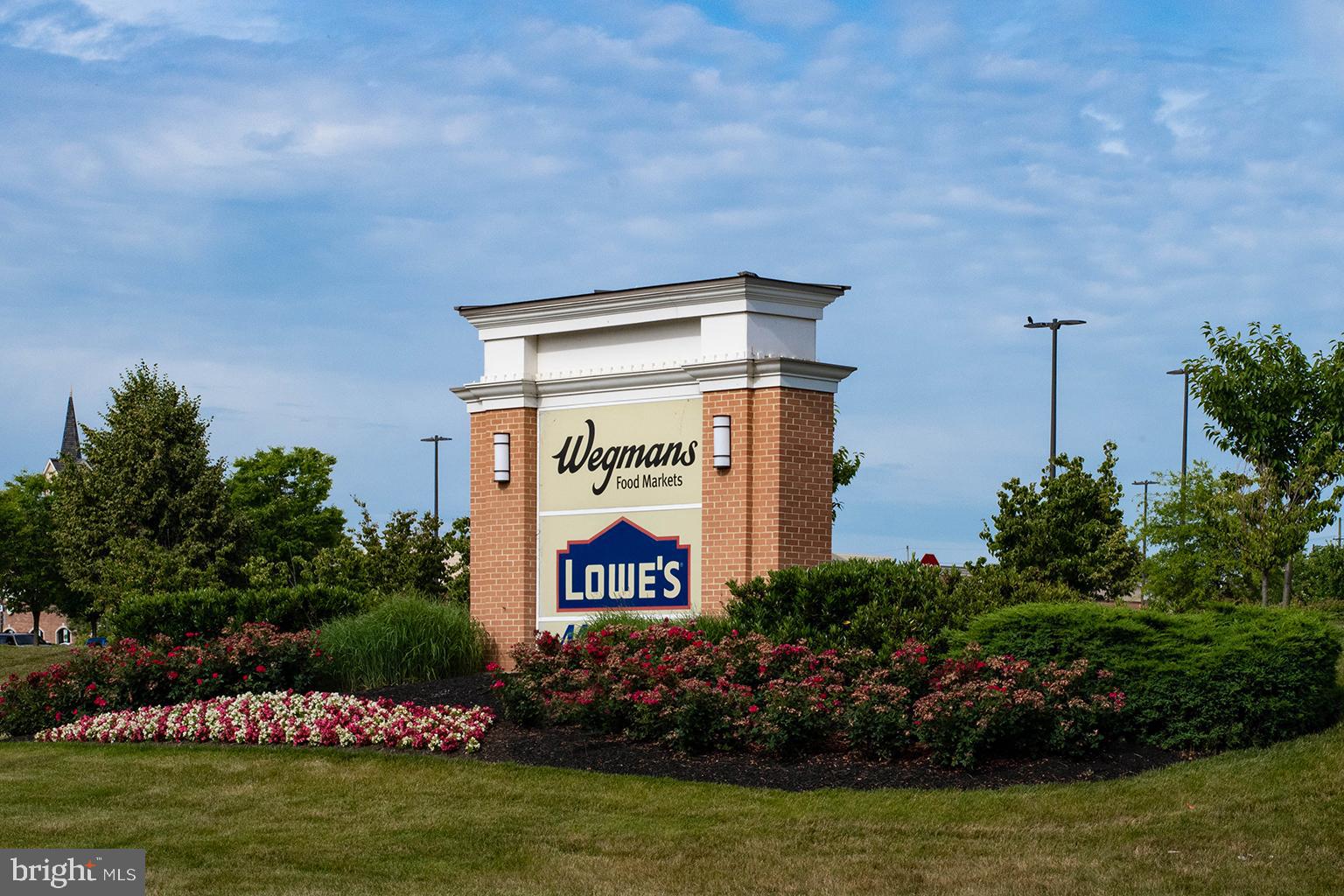 MARKET SQUARE - Residential Lease