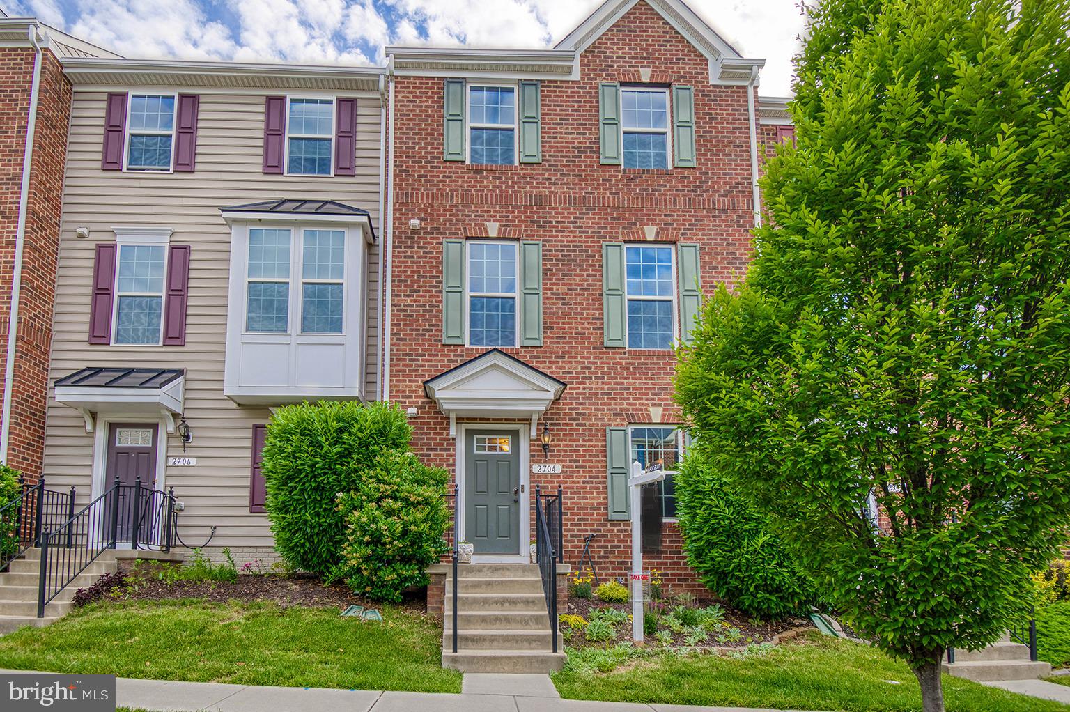 MARKET SQUARE - Residential Lease