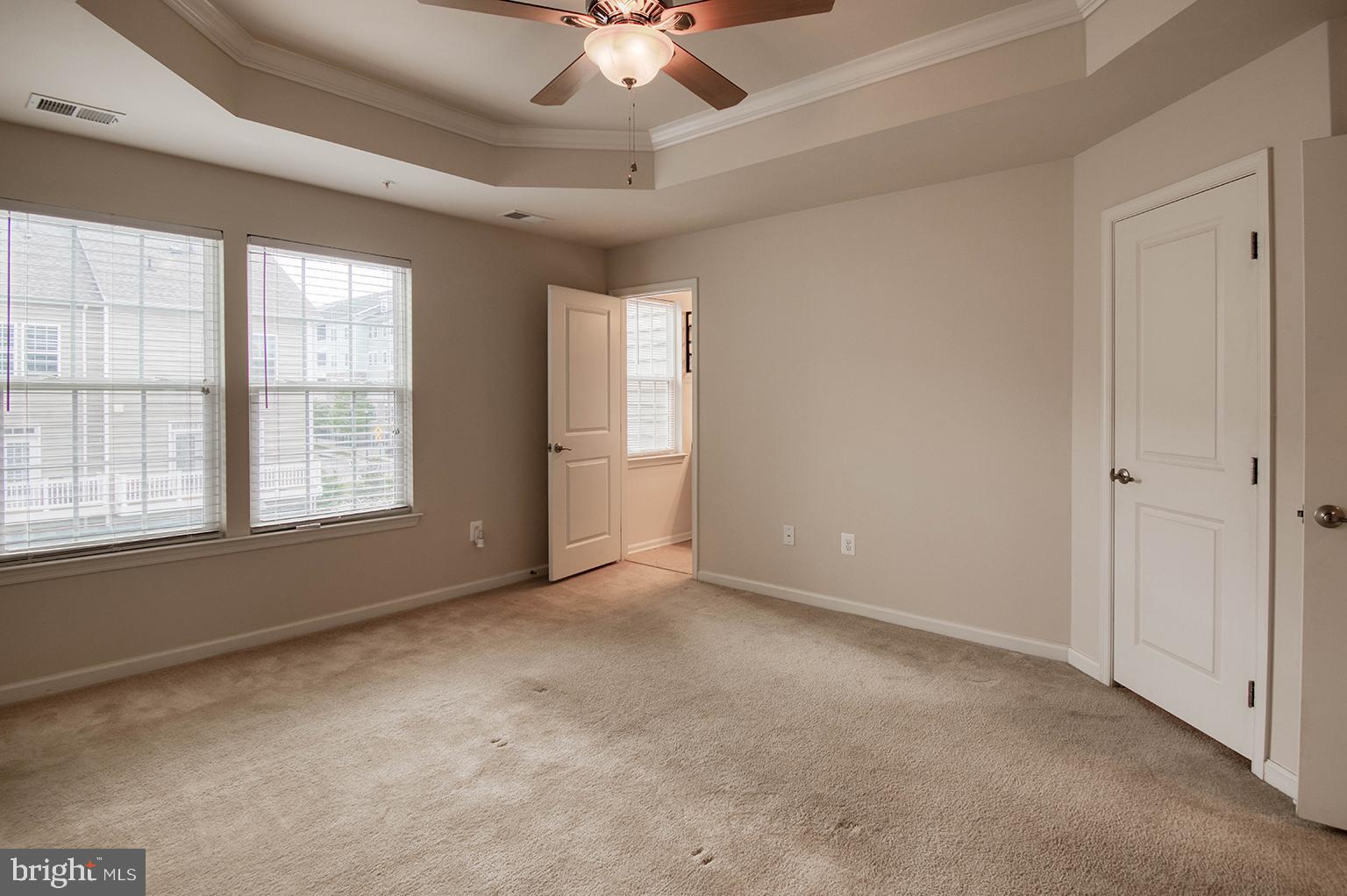 MARKET SQUARE - Residential Lease