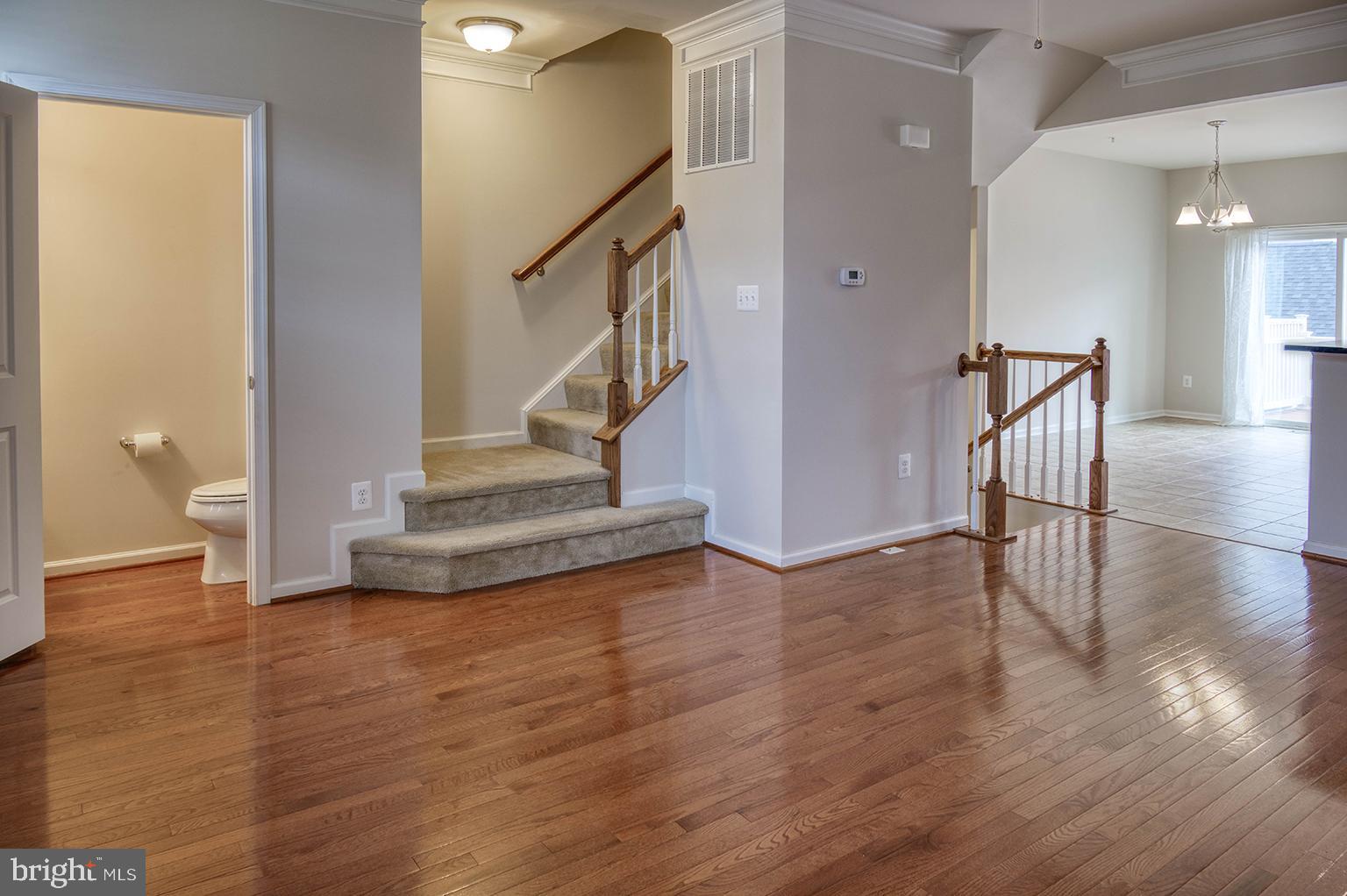 MARKET SQUARE - Residential Lease