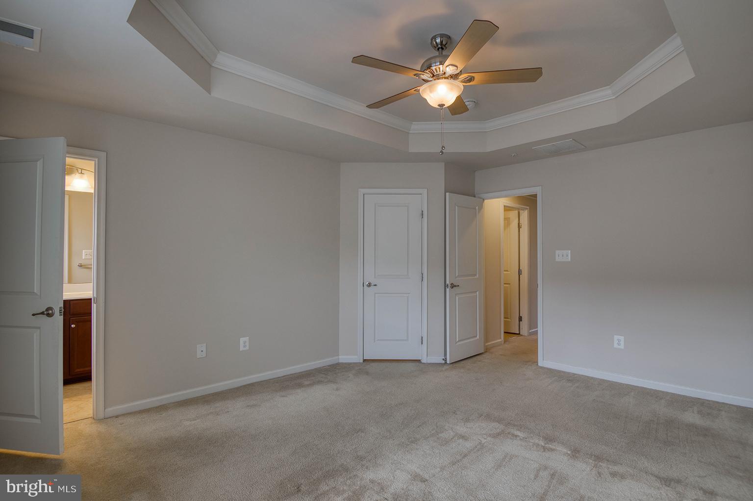 MARKET SQUARE - Residential Lease