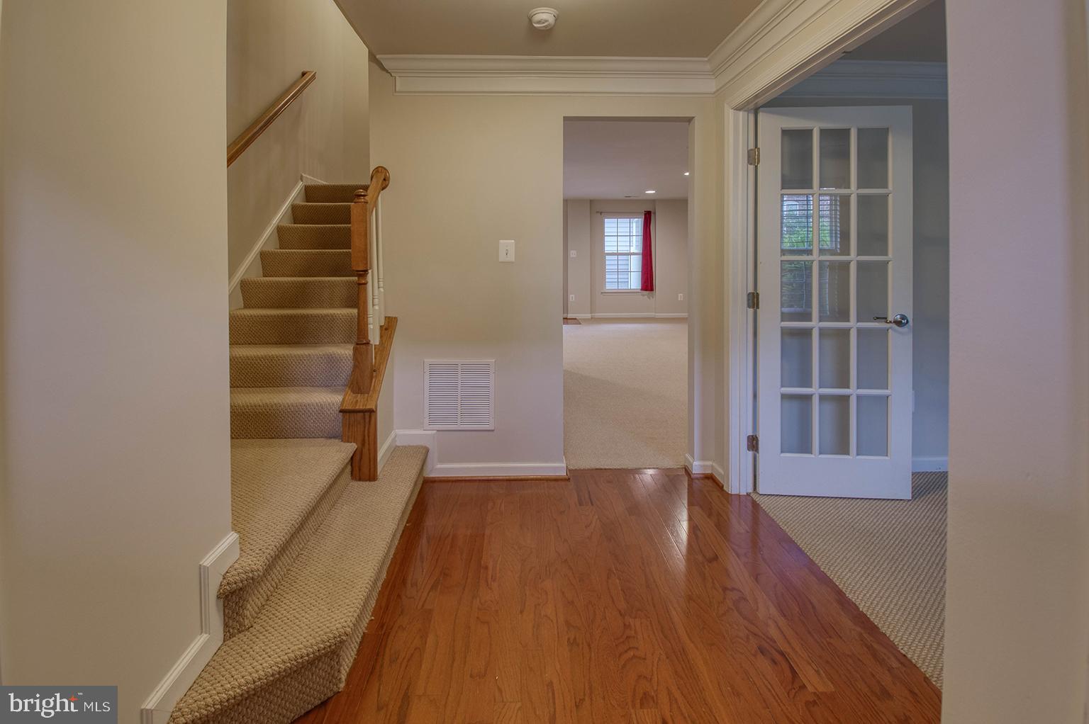 MARKET SQUARE - Residential Lease