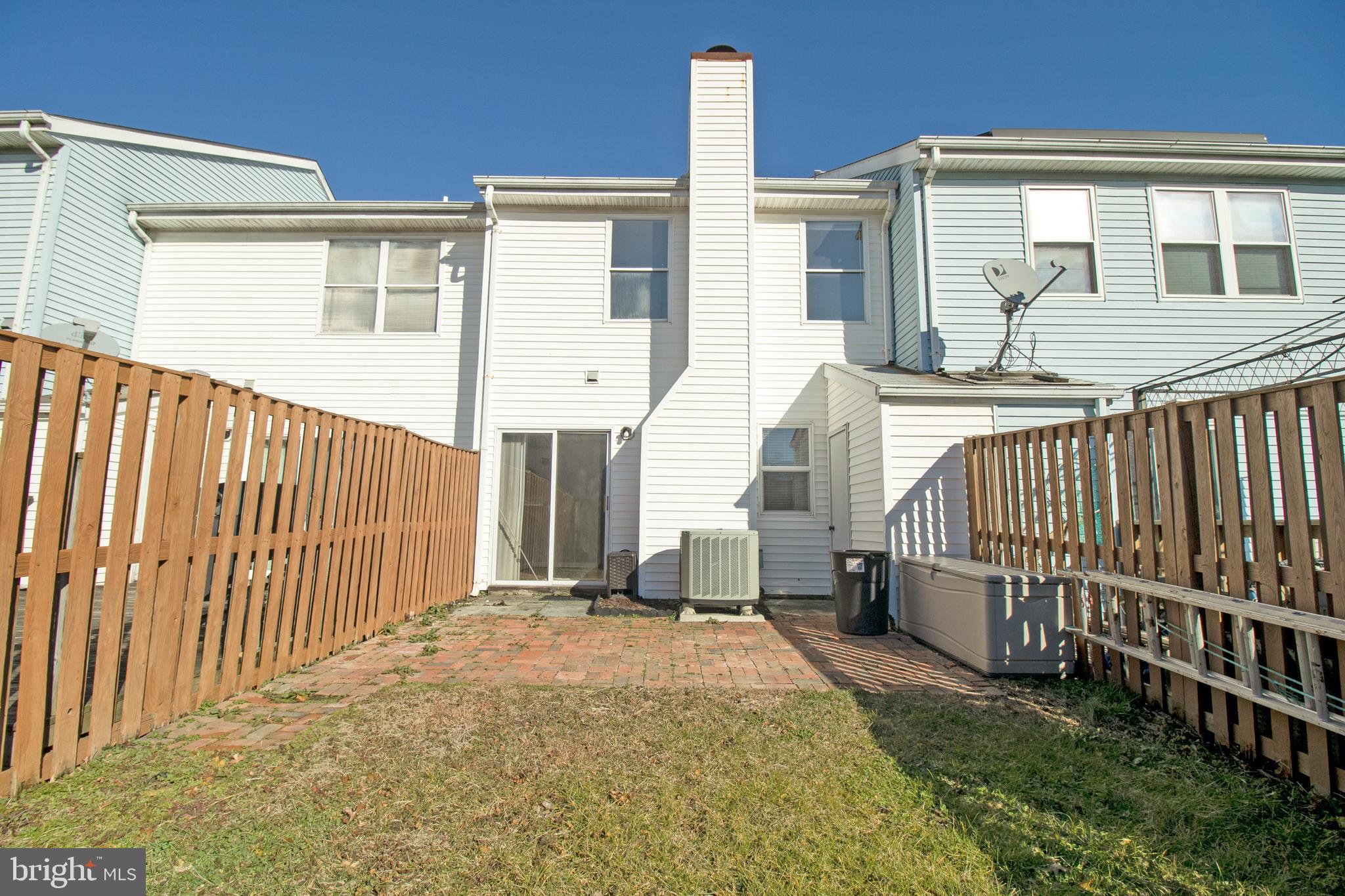 VILLAGE OF PAWNEE - Residential