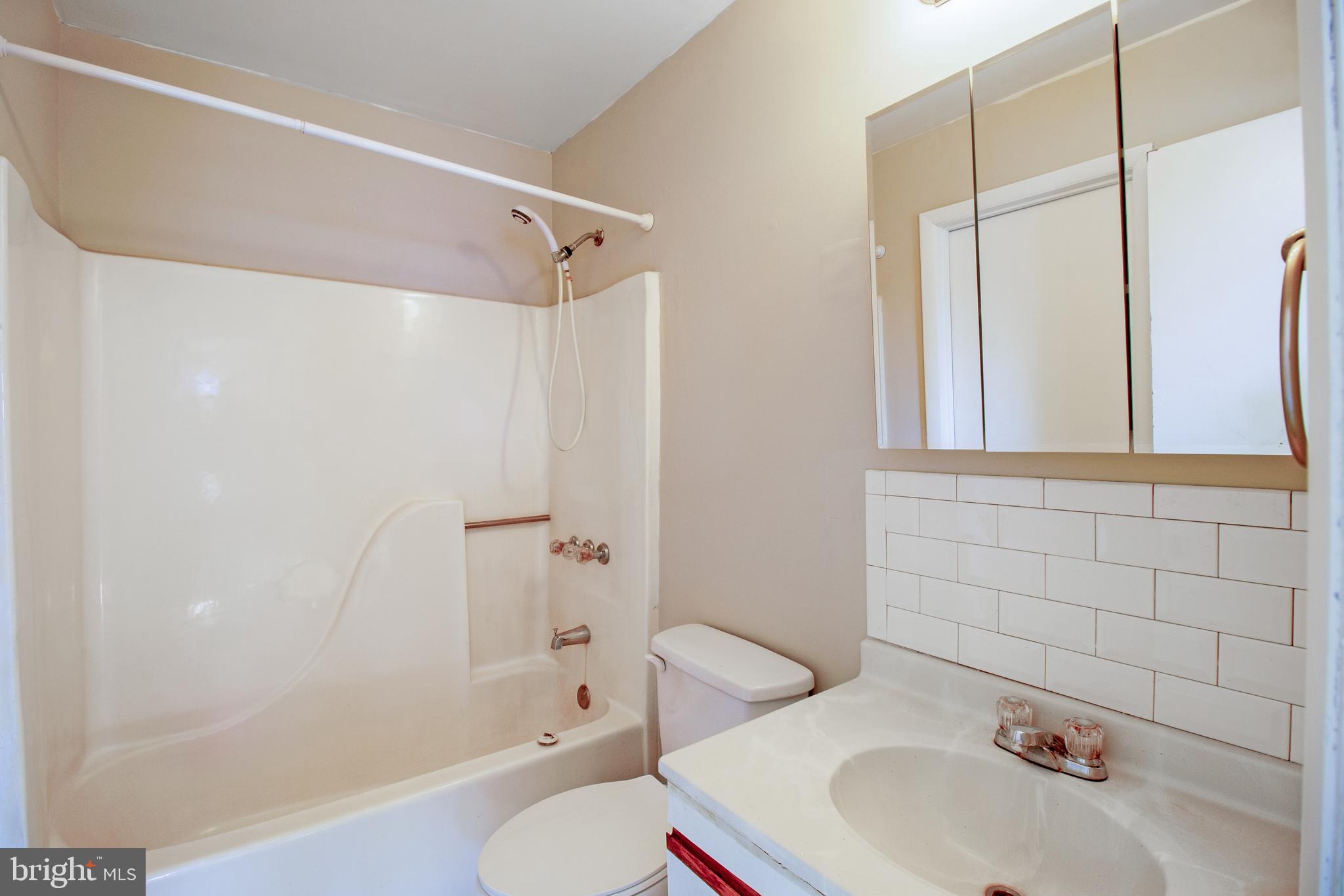 VILLAGE OF PAWNEE - Residential