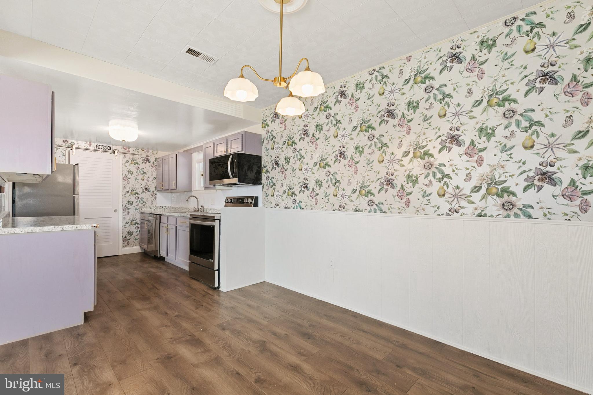 GREEN MEADOWS - Residential