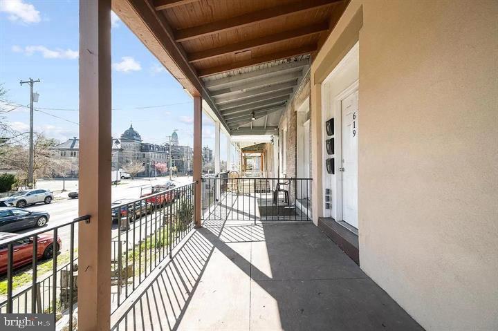 619 E CHELTEN AVENUE 1