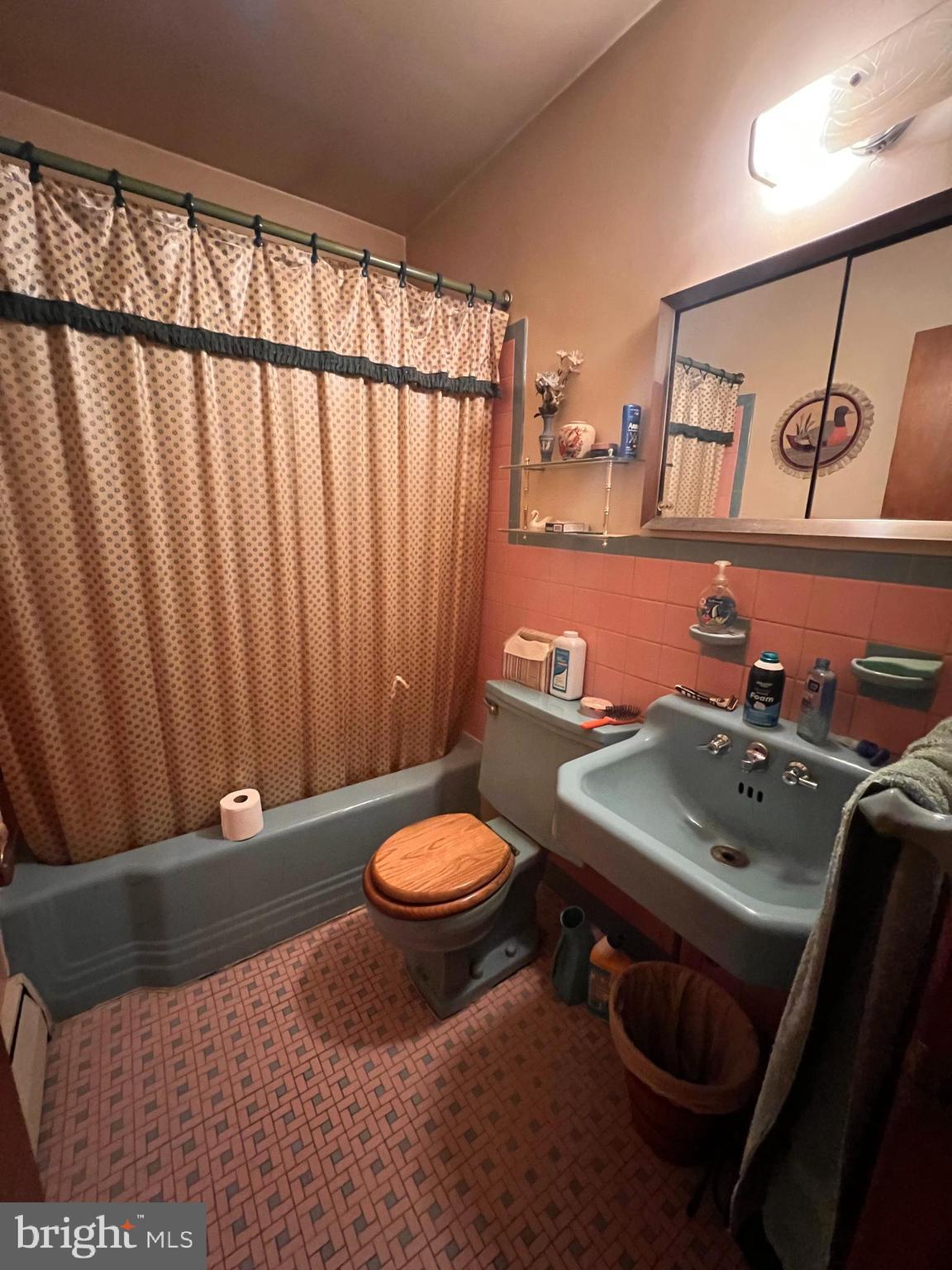 CONSHOHOCKEN - Residential