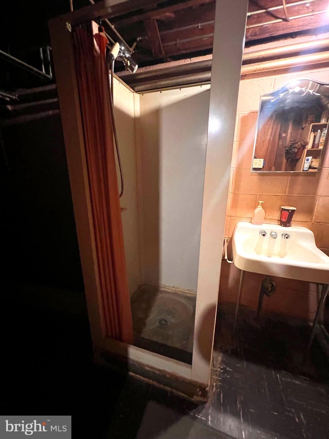 CONSHOHOCKEN - Residential