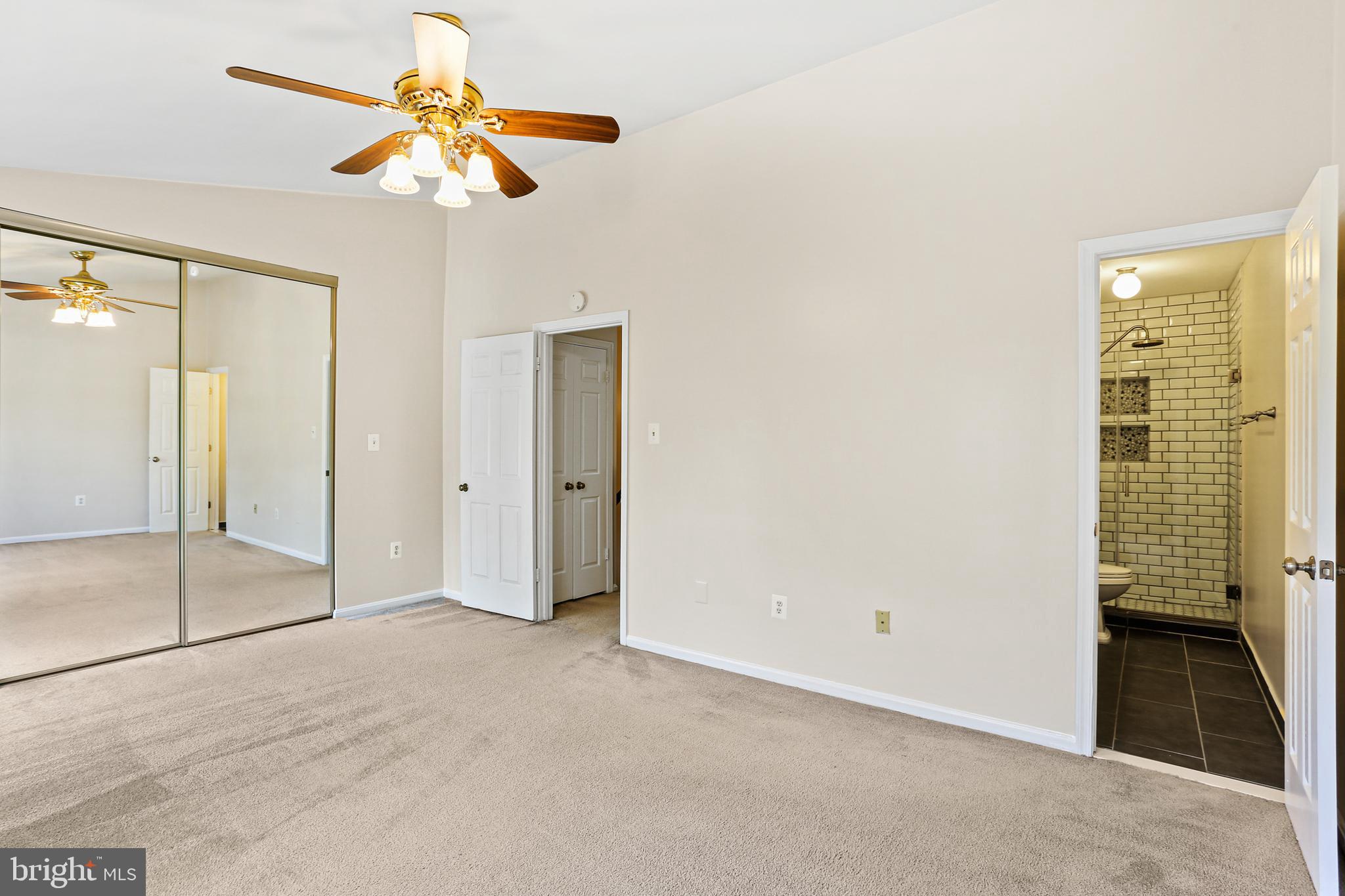 WOODLAND HILLS - Residential Lease