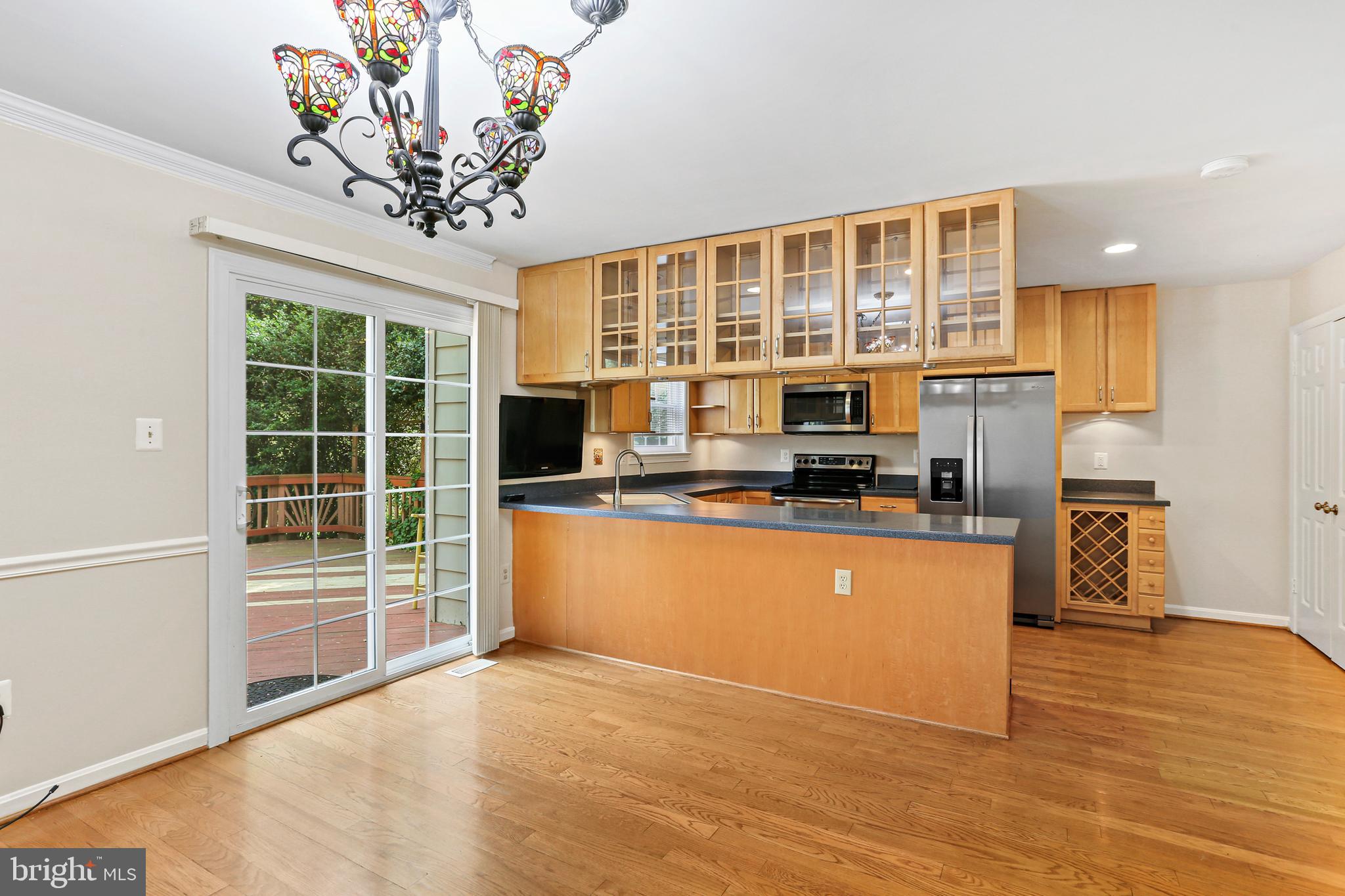 WOODLAND HILLS - Residential Lease