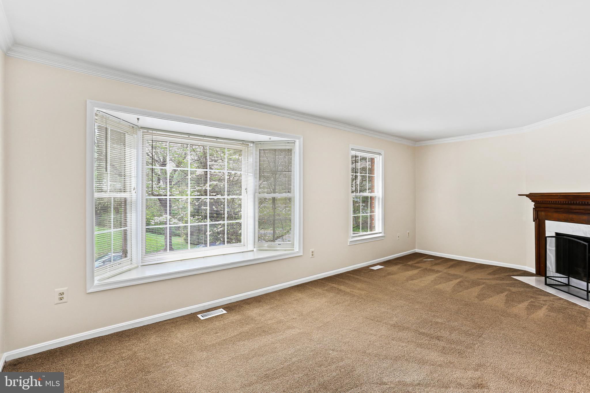 WOODLAND HILLS - Residential Lease